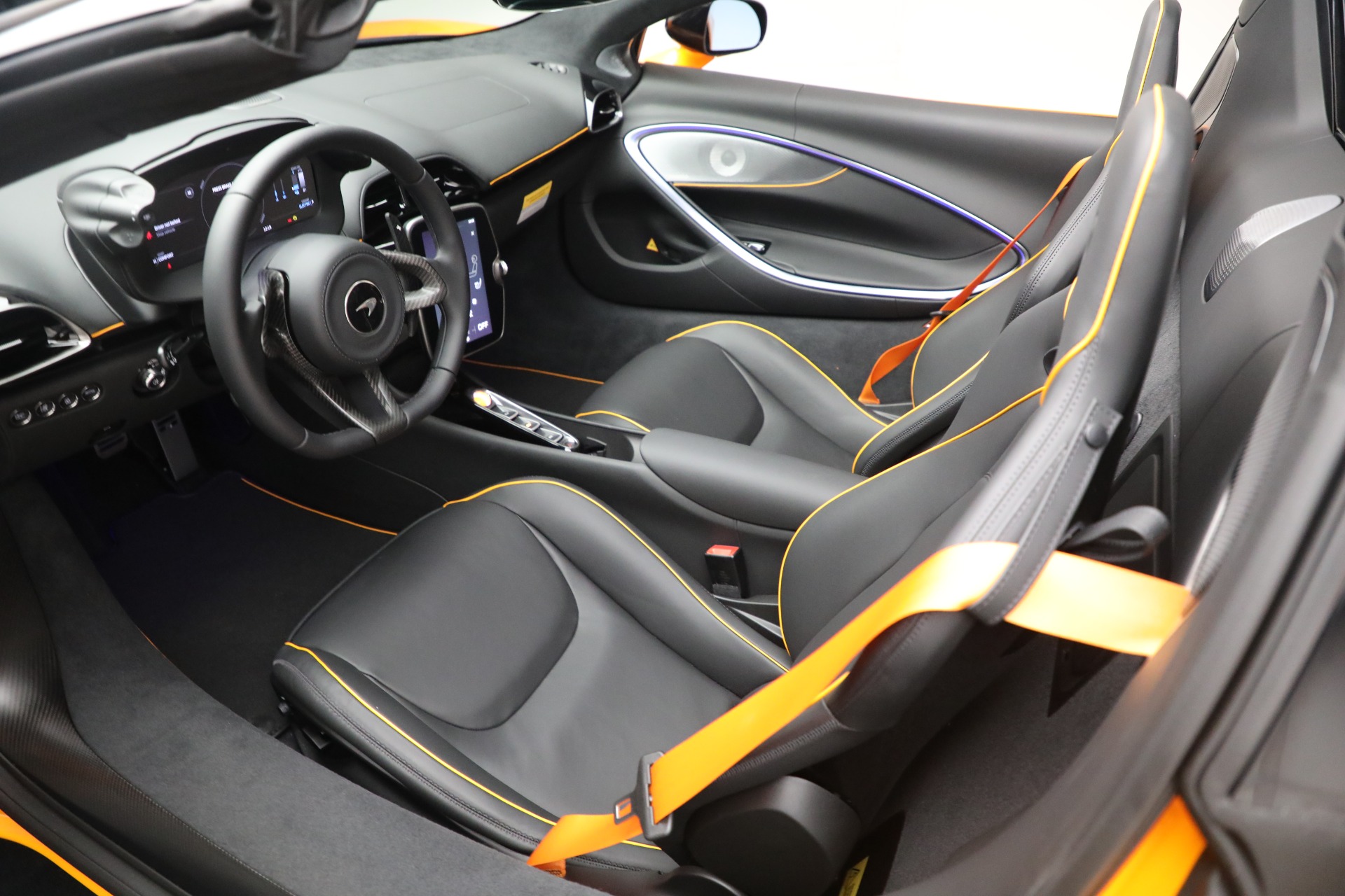 Used-2026-McLaren-Artura-Spider-TechLux