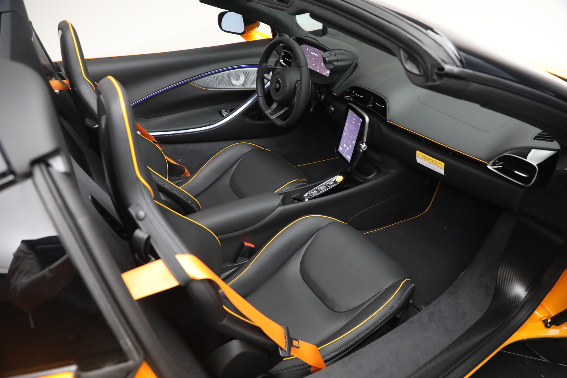 Used-2026-McLaren-Artura-Spider-TechLux