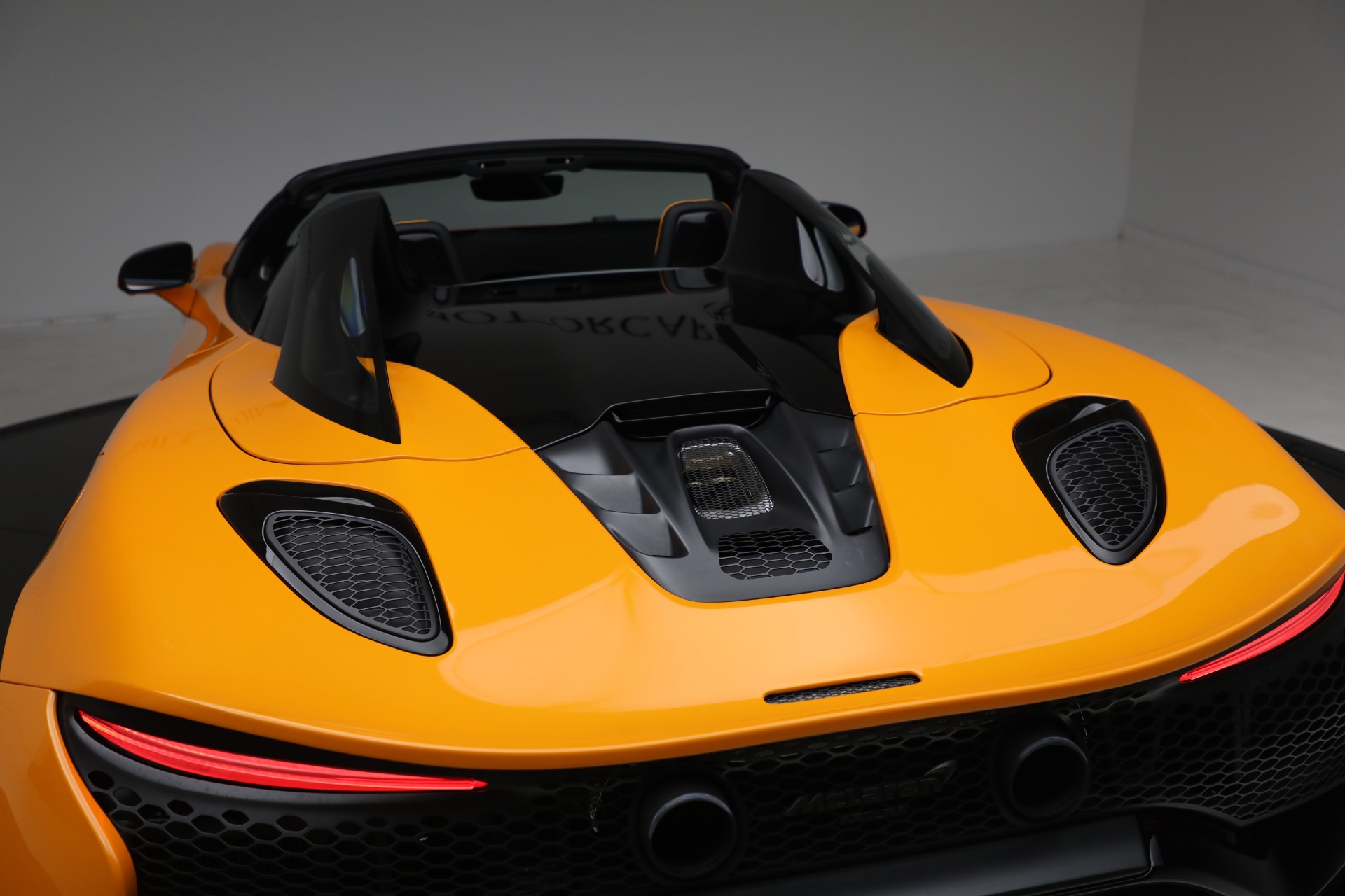 Used-2026-McLaren-Artura-Spider-TechLux