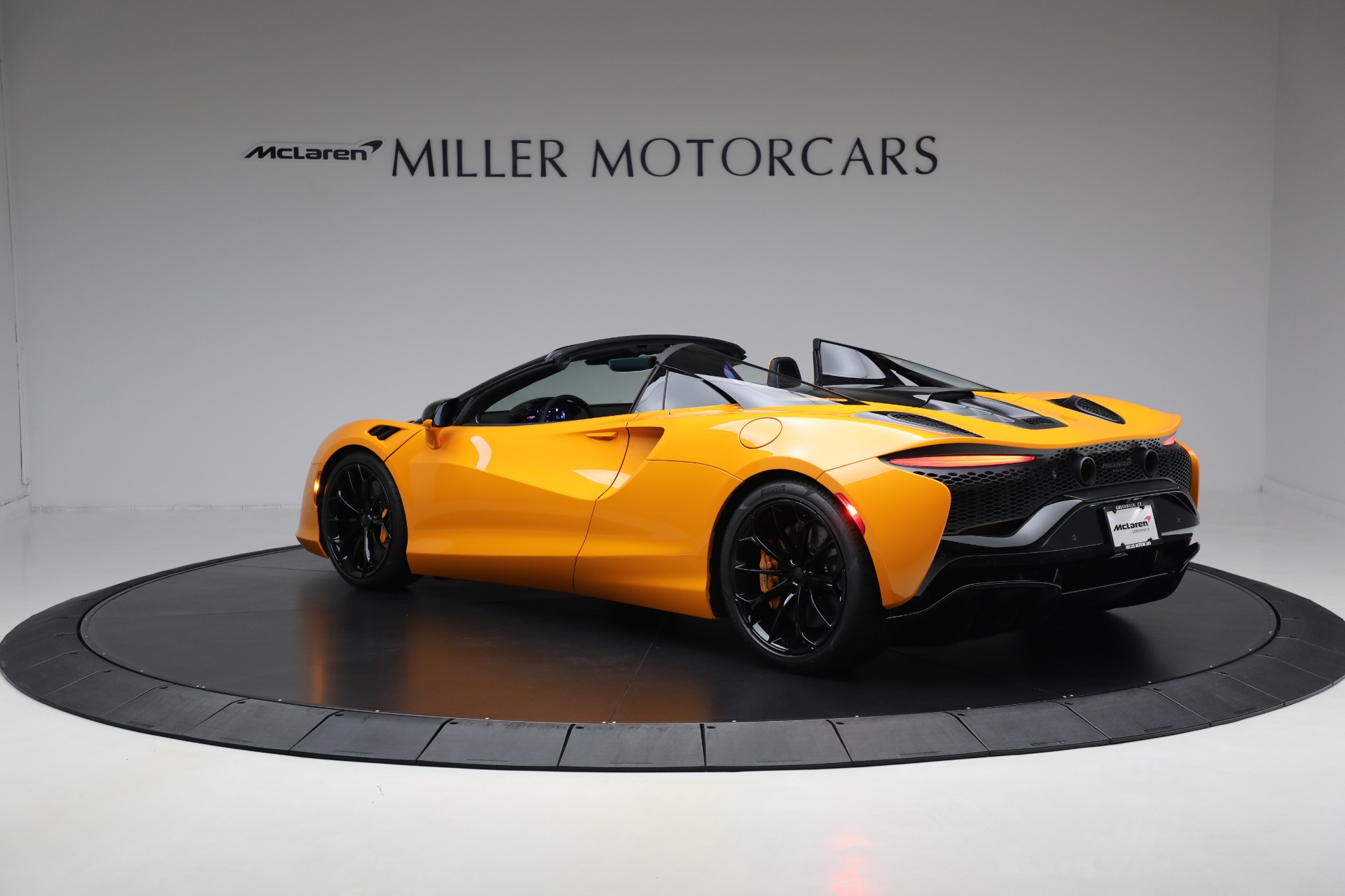 Used-2026-McLaren-Artura-Spider-TechLux