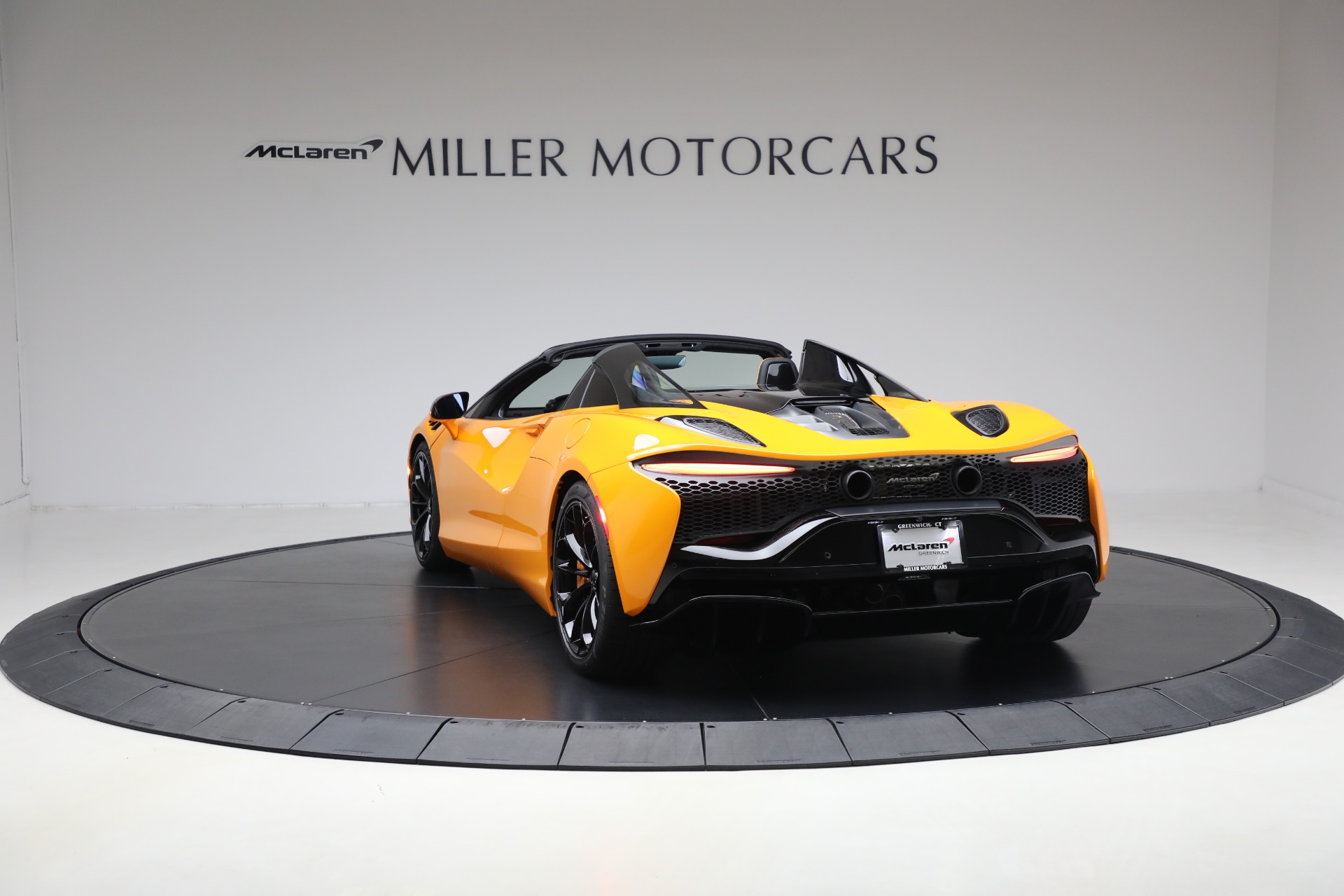 Used-2026-McLaren-Artura-Spider-TechLux