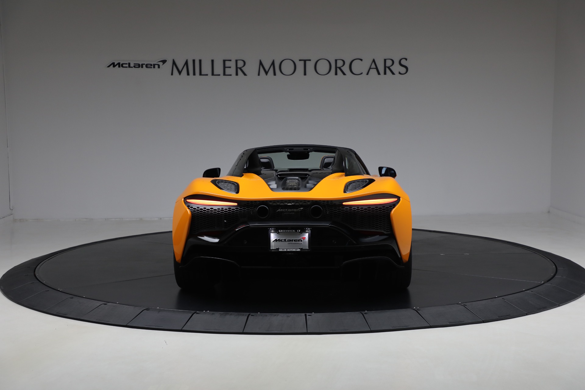 Used-2026-McLaren-Artura-Spider-TechLux