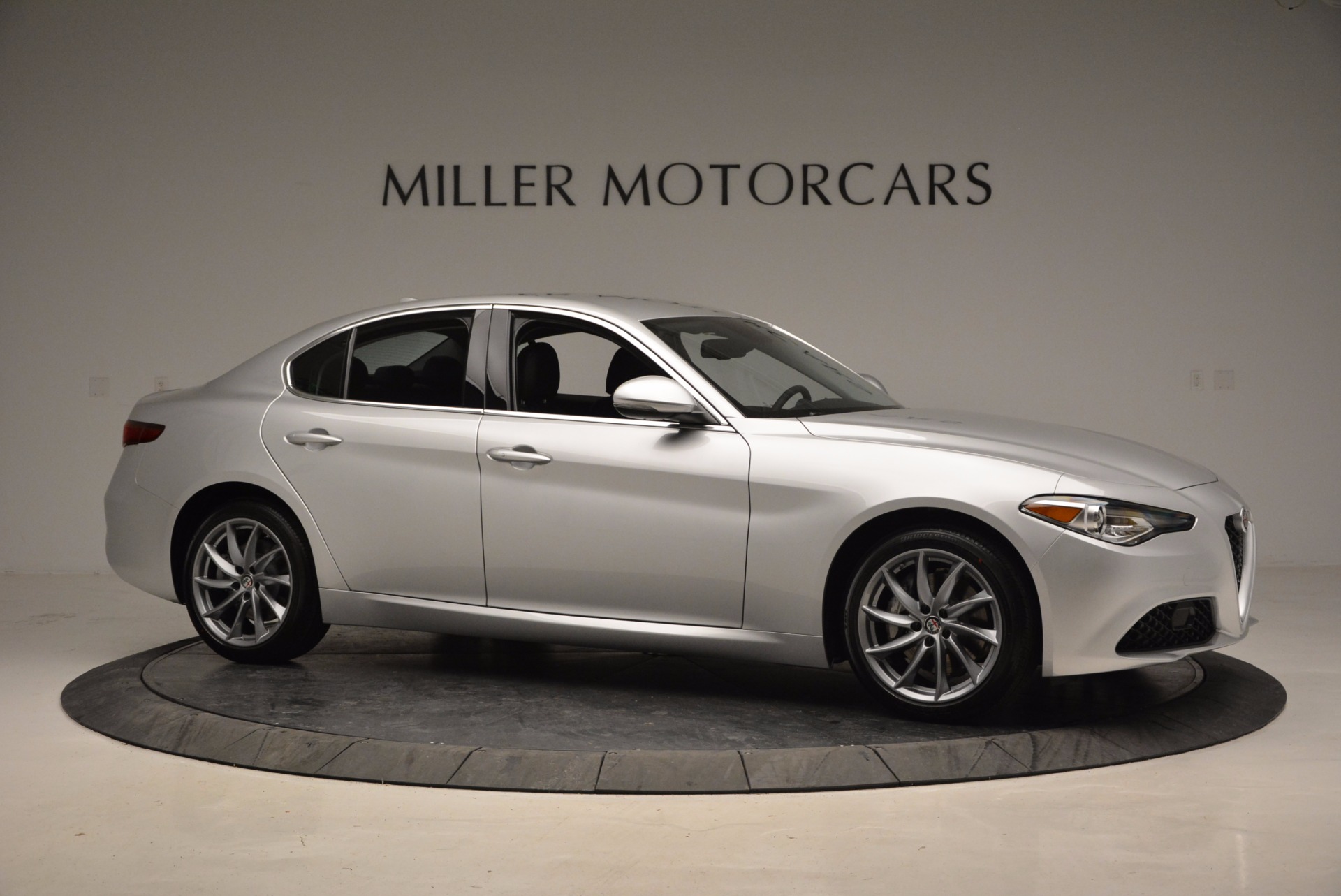 New-2017-Alfa-Romeo-Giulia-Q4