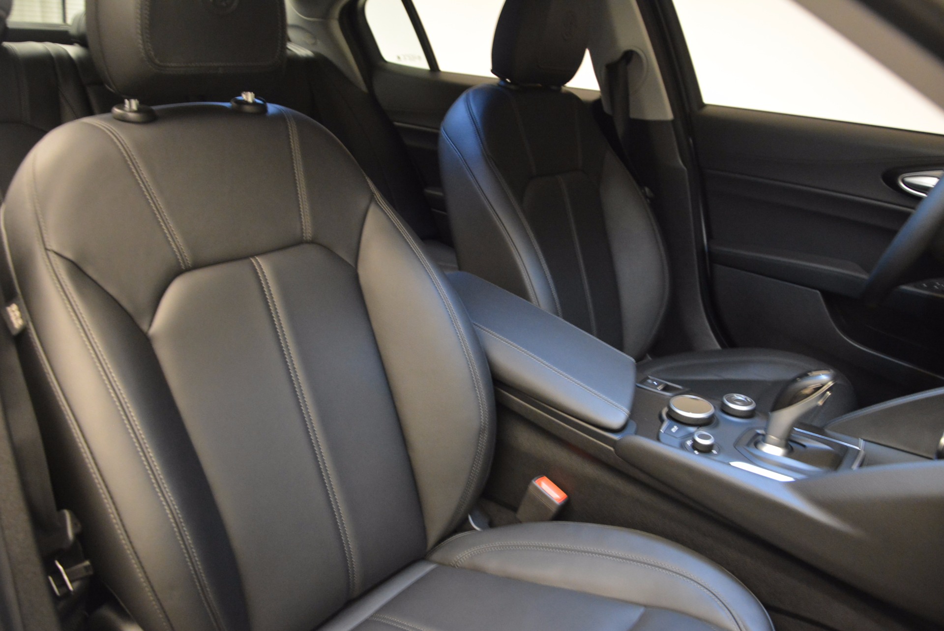 New-2017-Alfa-Romeo-Giulia-Q4