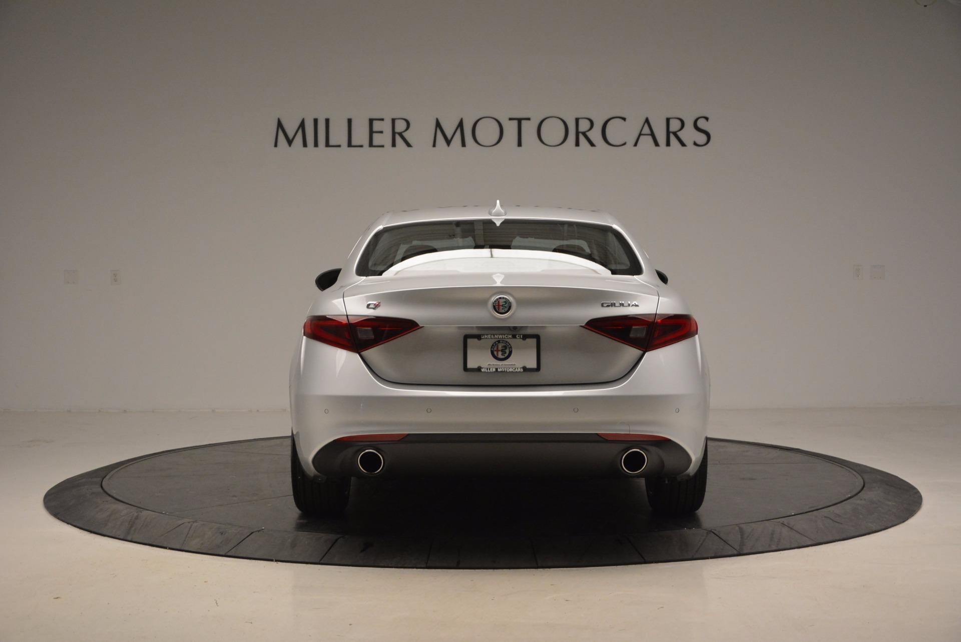 New-2017-Alfa-Romeo-Giulia-Q4