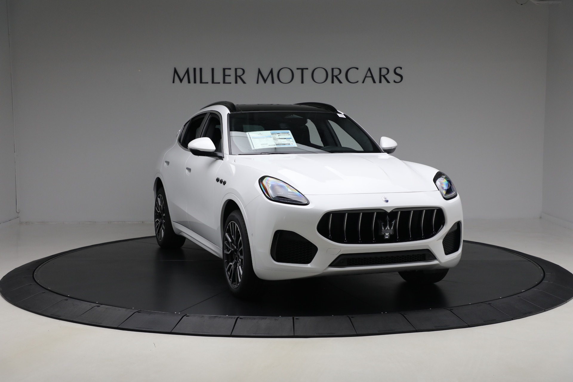 Used-2025-Maserati-Grecale