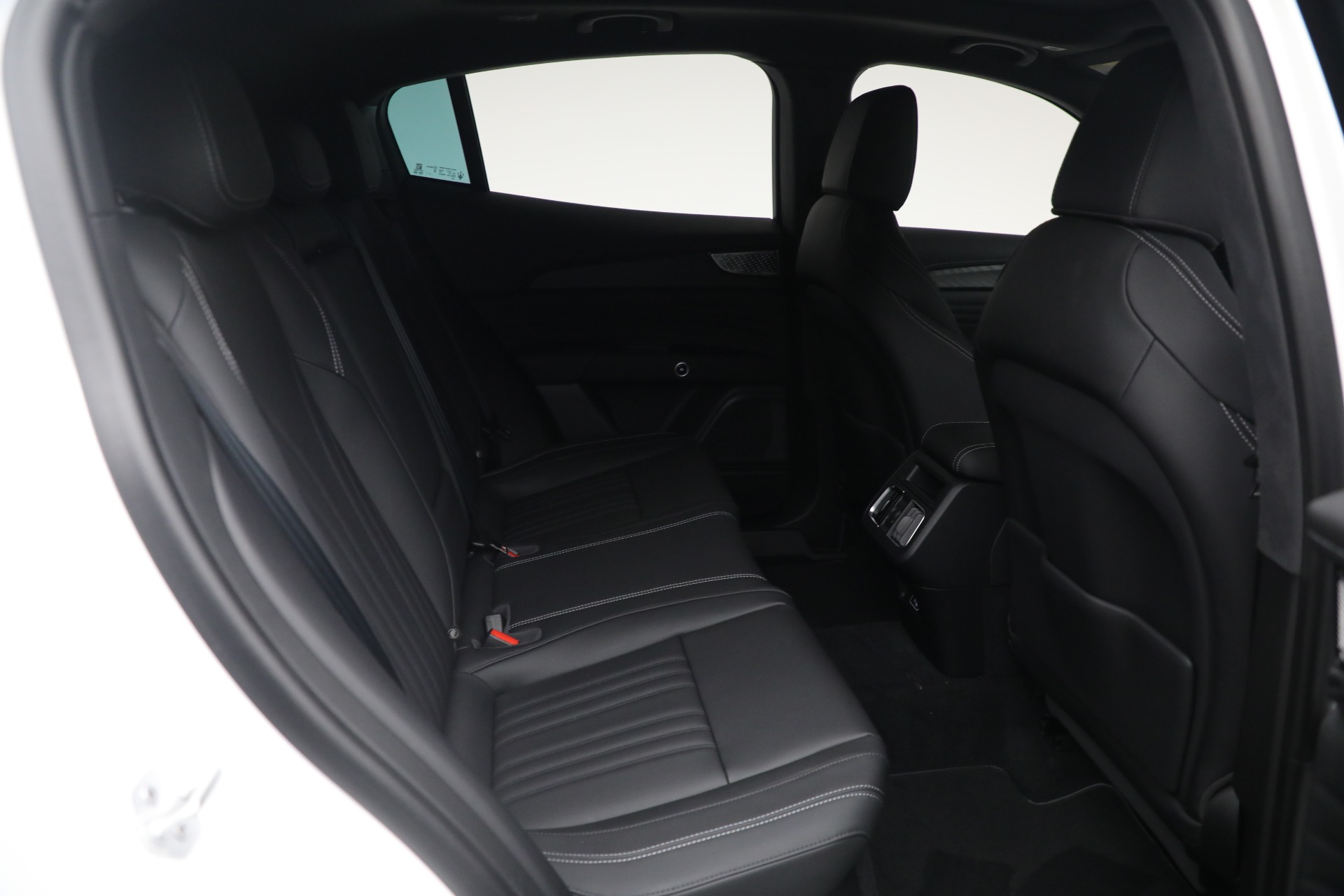 Used-2025-Maserati-Grecale