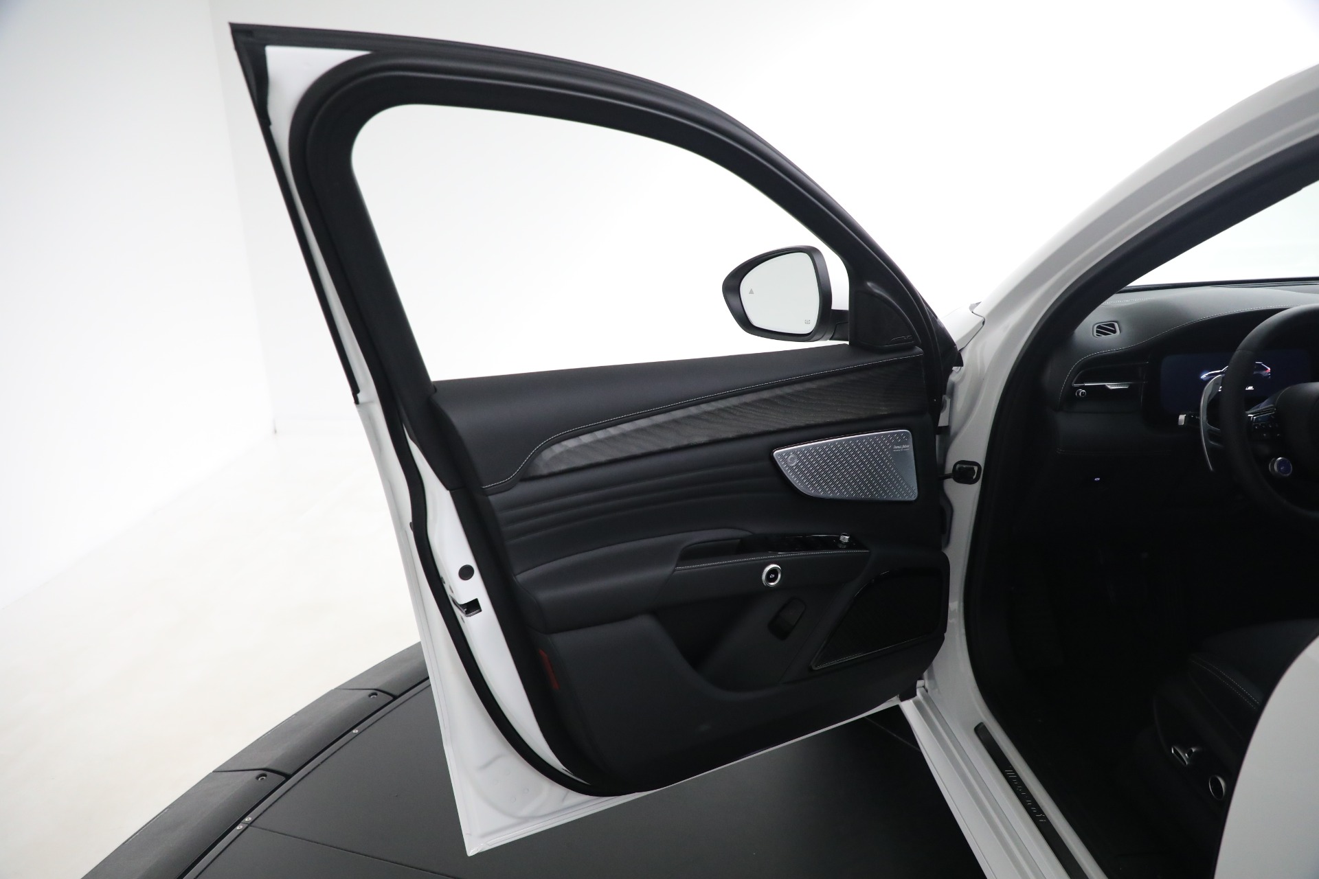 Used-2025-Maserati-Grecale