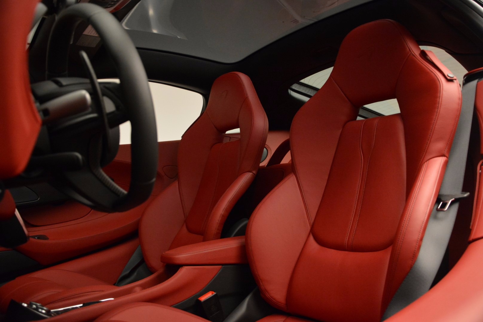 Used-2017-McLaren-570GT