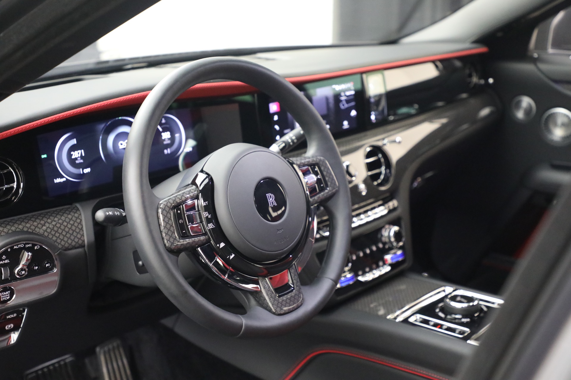 Used-2025-Rolls-Royce-Black-Badge-Ghost