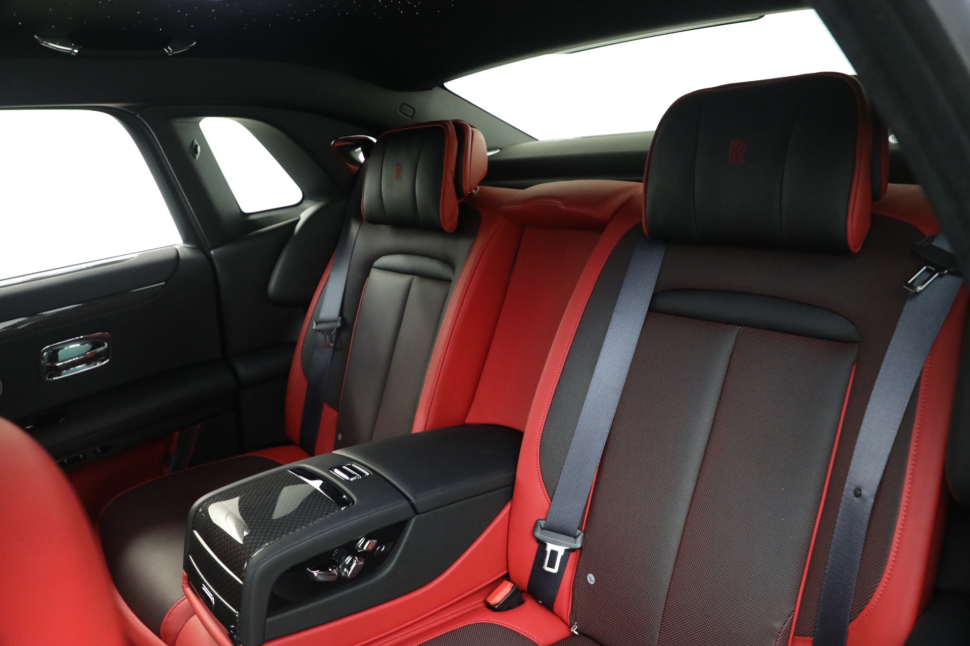 Used-2025-Rolls-Royce-Black-Badge-Ghost