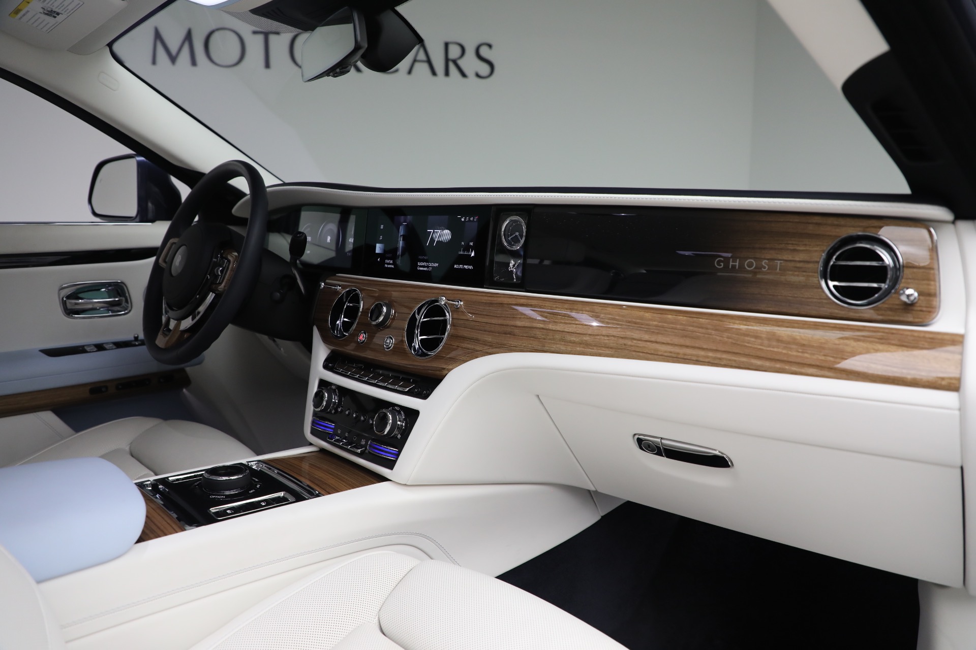 Used-2025-Rolls-Royce-Ghost