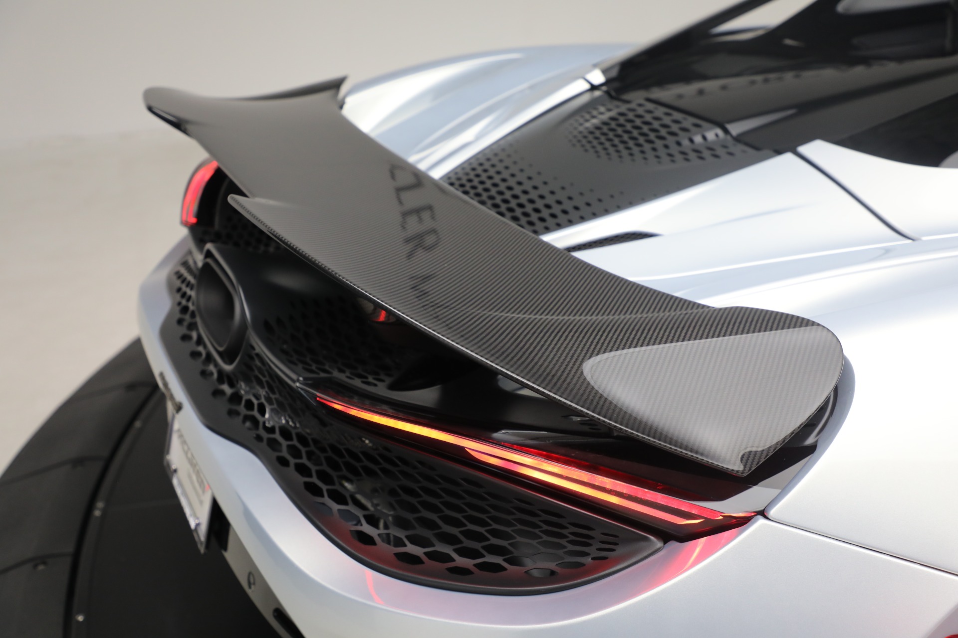 New-2026-McLaren-750S-Spider-TechLux