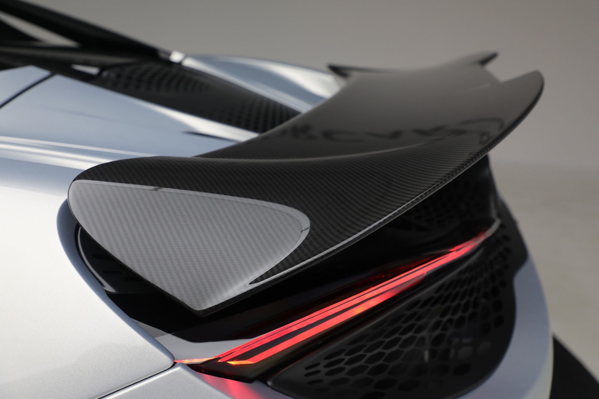 New-2026-McLaren-750S-Spider-TechLux