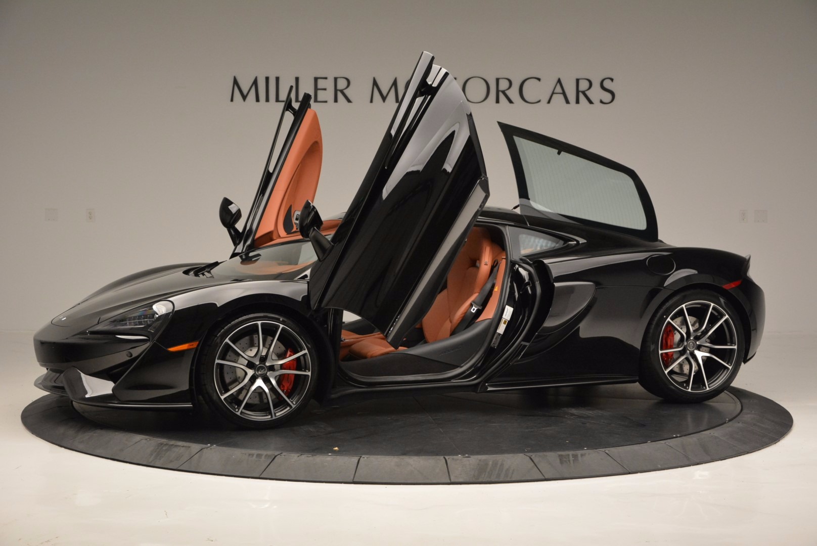 Used-2017-McLaren-570GT