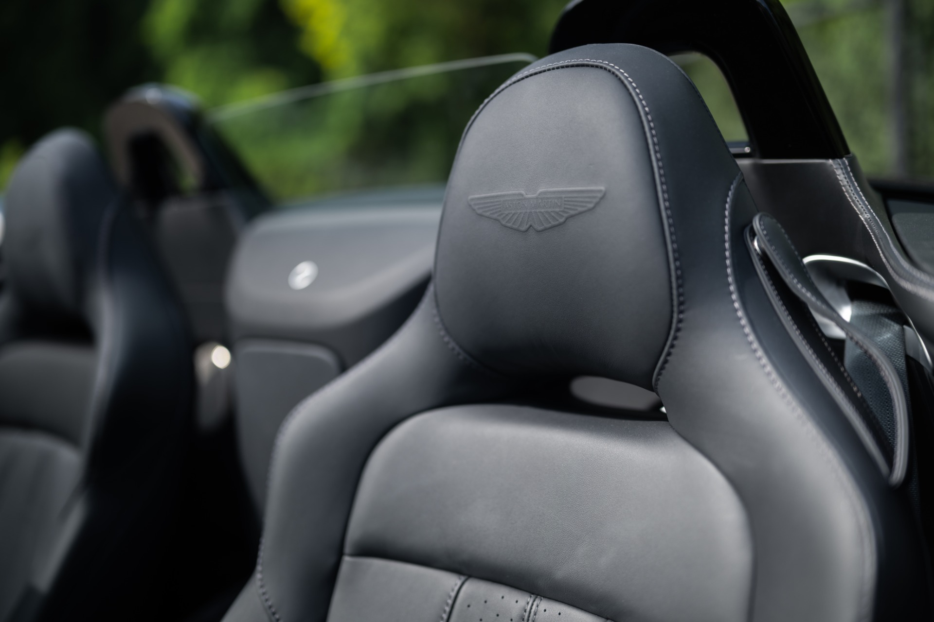New-2026-Aston-Martin-Vantage-Roadster
