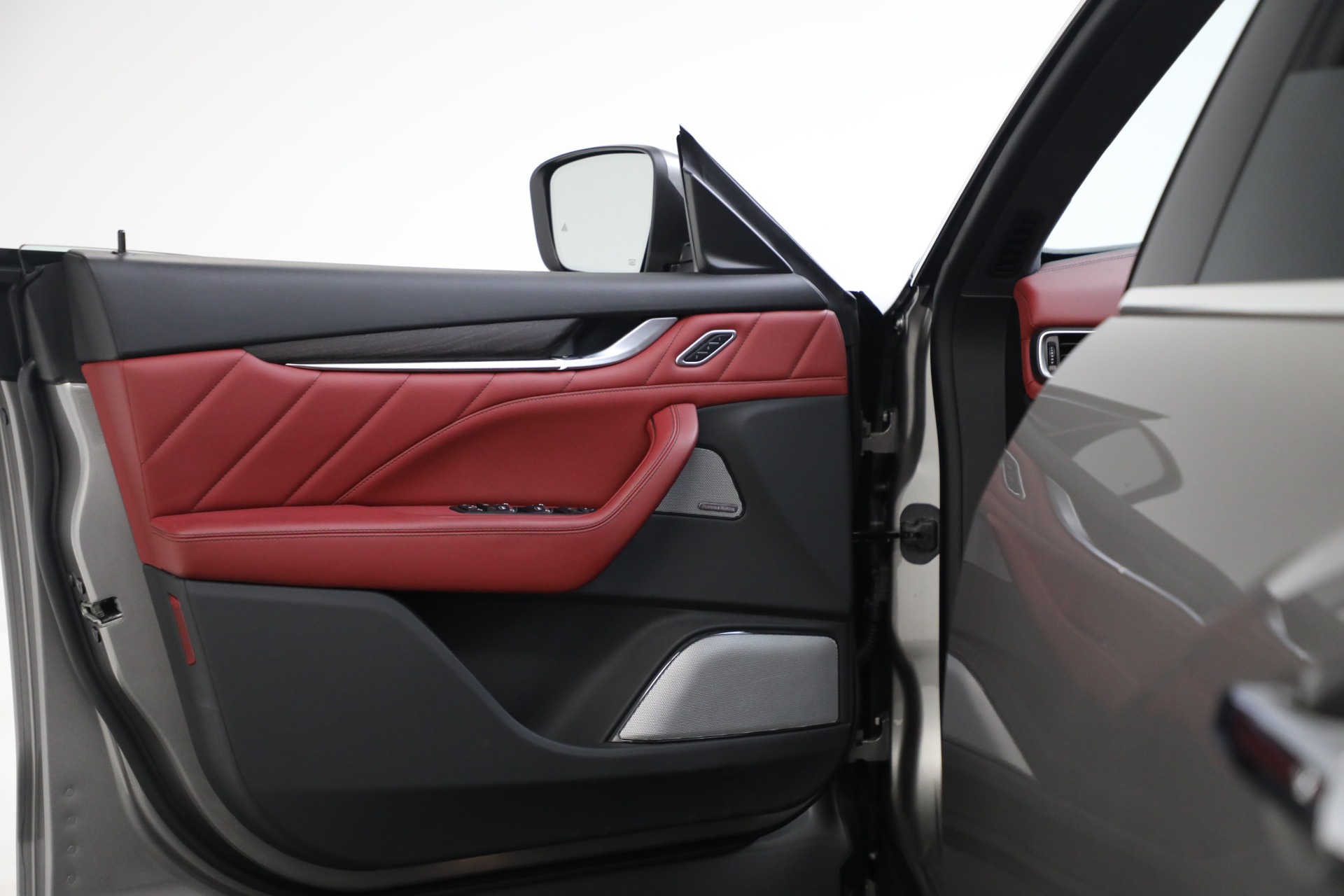 Used-2022-Maserati-Levante-GT