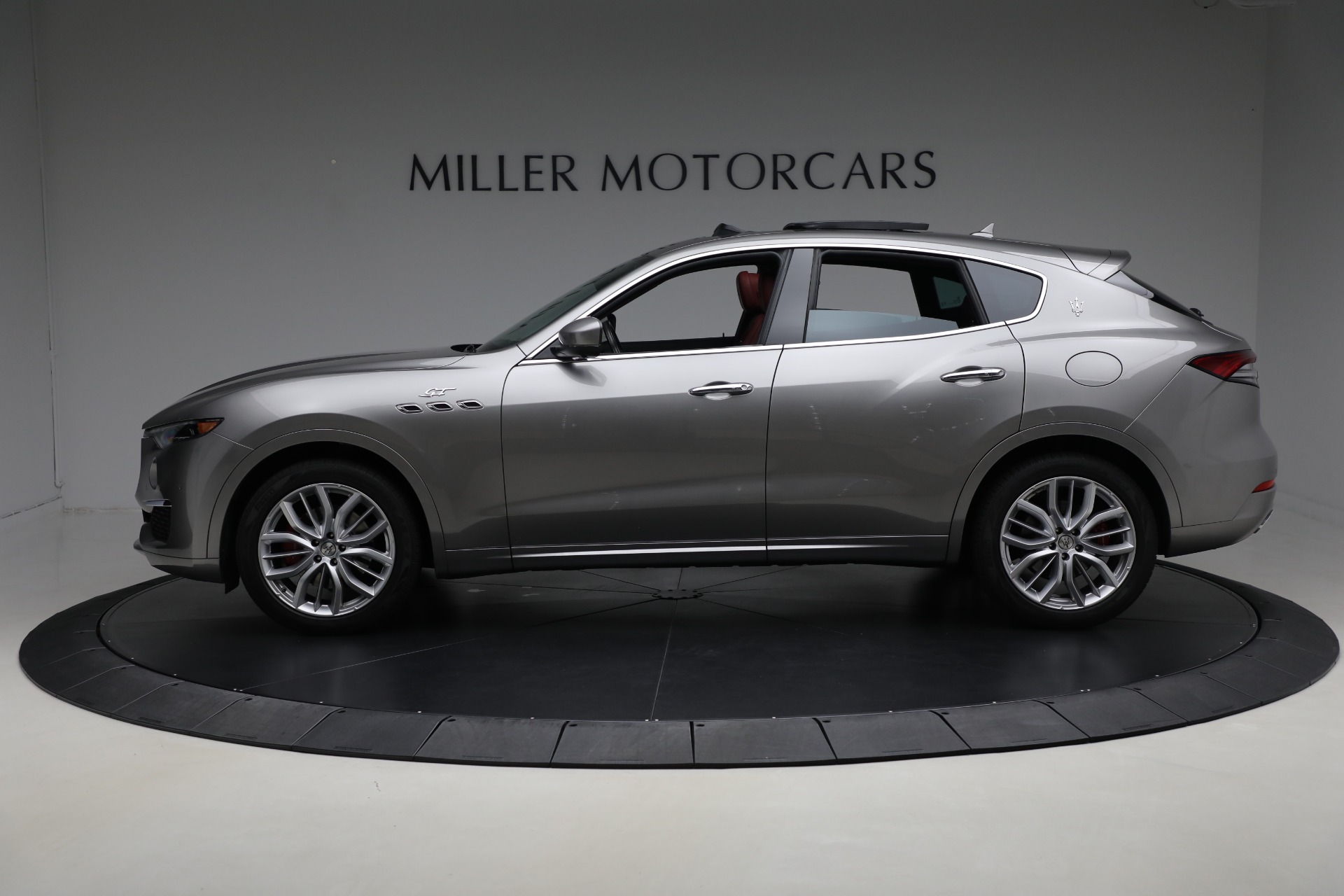 Used-2022-Maserati-Levante-GT