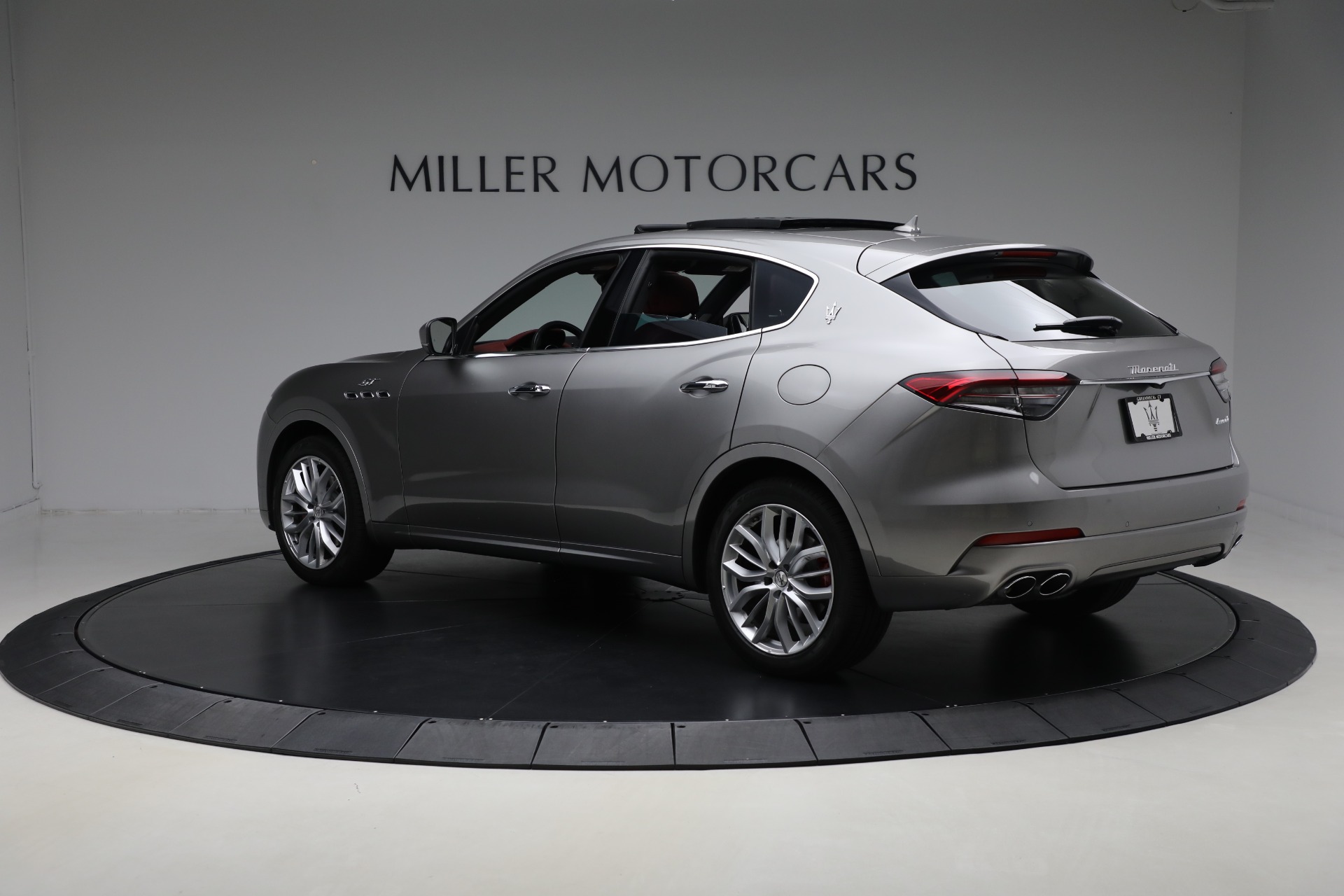 Used-2022-Maserati-Levante-GT