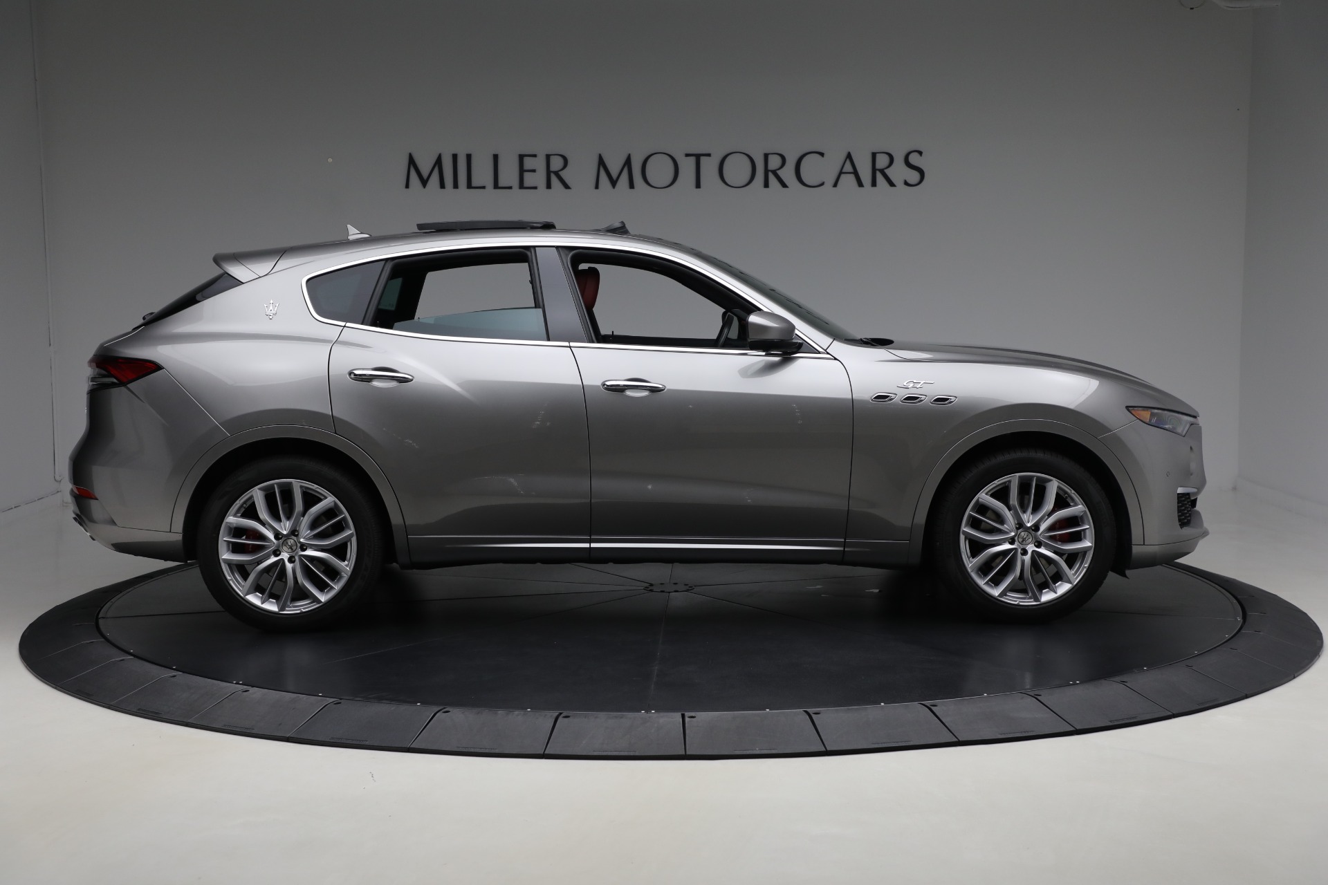 Used-2022-Maserati-Levante-GT