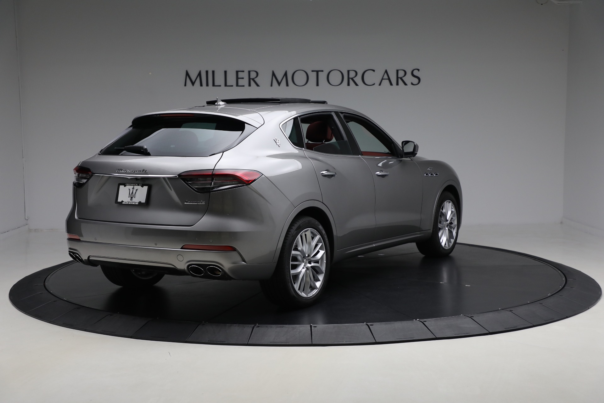 Used-2022-Maserati-Levante-GT