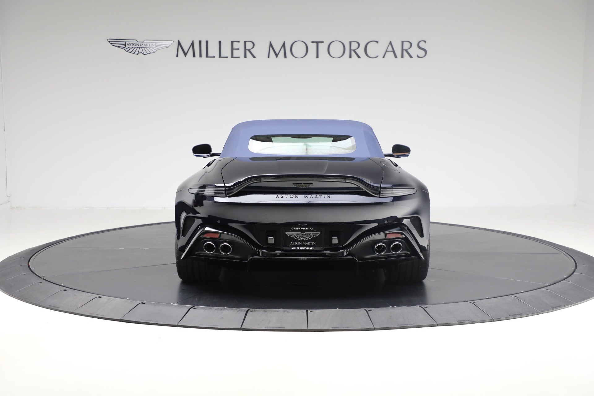 New-2026-Aston-Martin-Vantage-Roadster