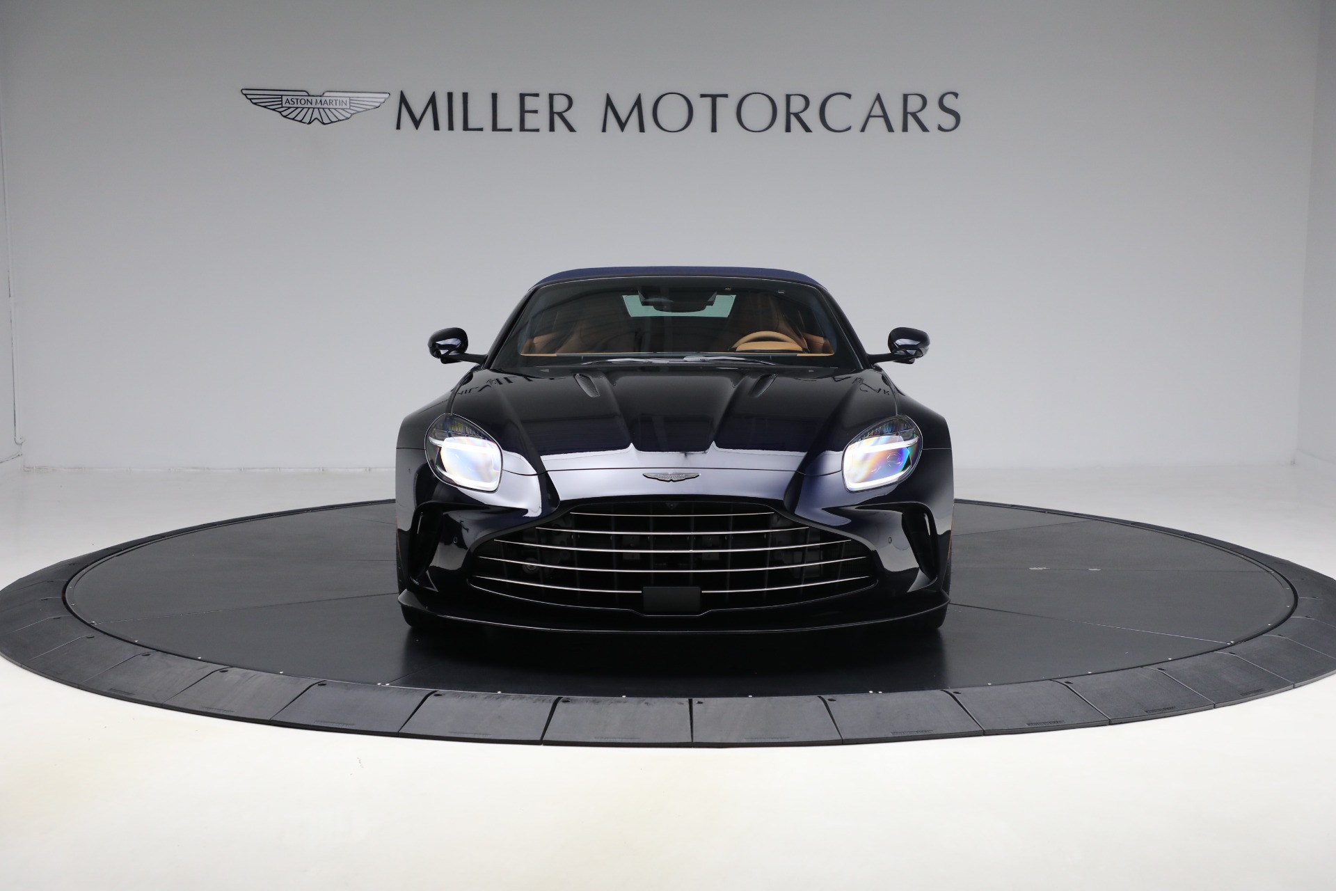 New-2026-Aston-Martin-Vantage-Roadster