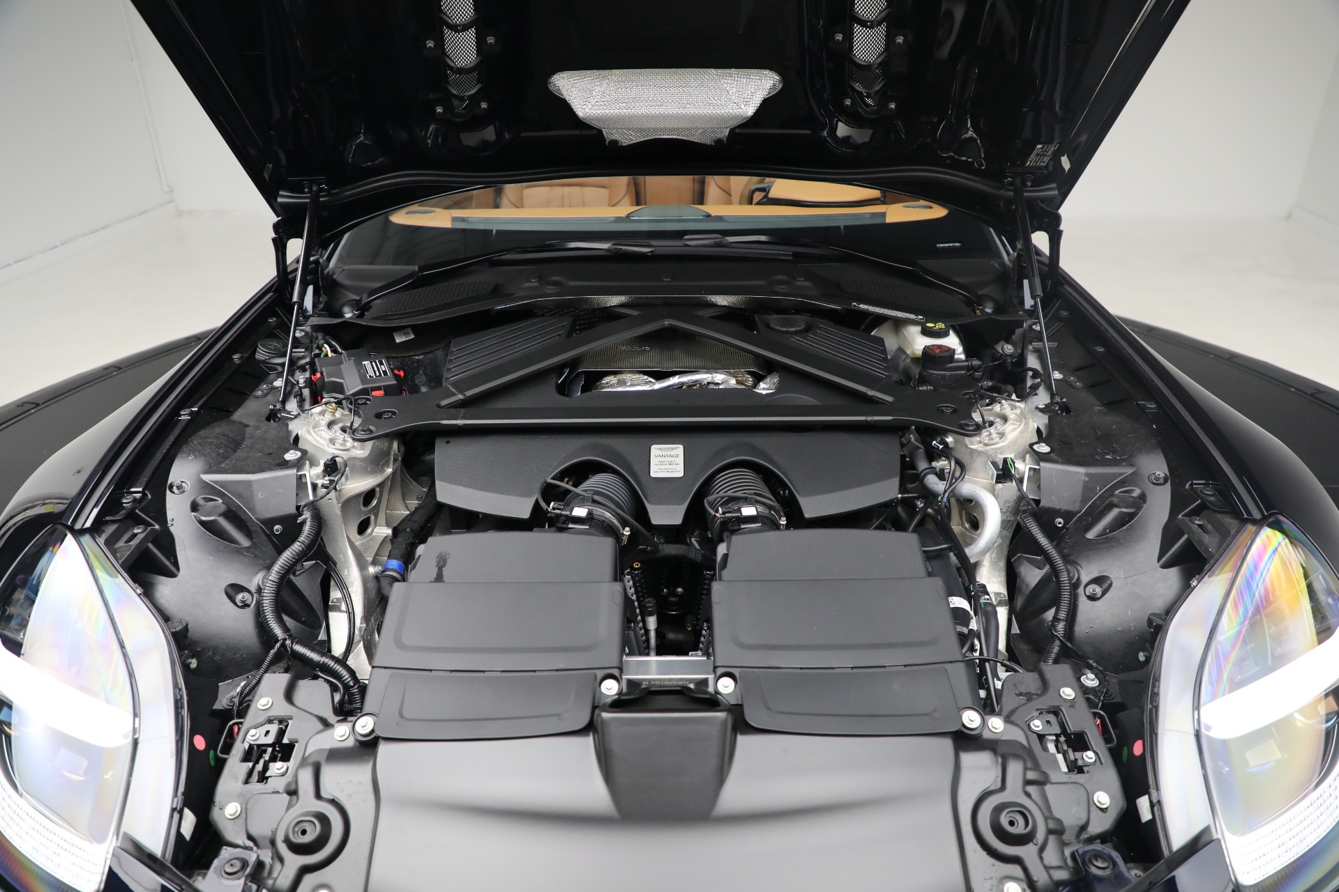 New-2026-Aston-Martin-Vantage-Roadster