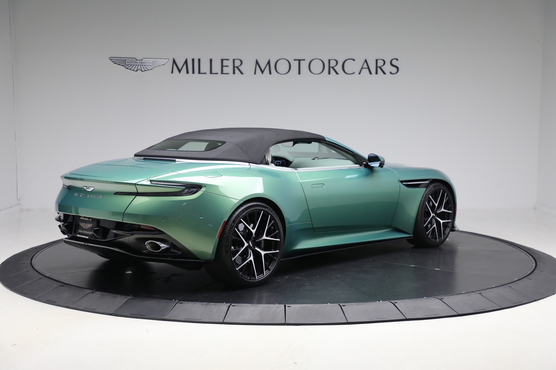 Used-2025-Aston-Martin-DB12-Volante