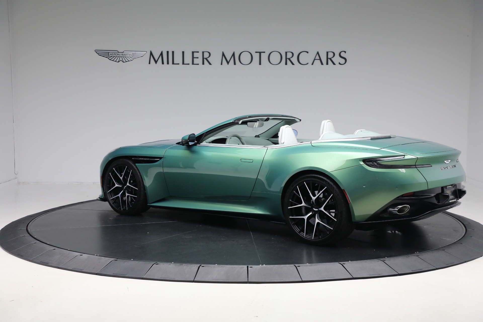 Used-2025-Aston-Martin-DB12-Volante