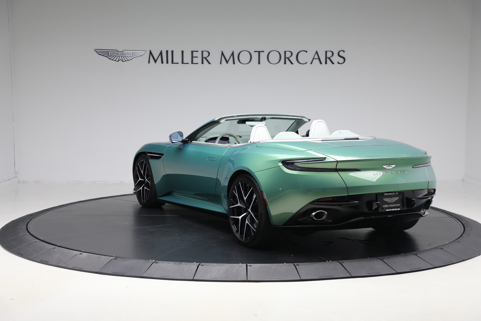 Used-2025-Aston-Martin-DB12-Volante