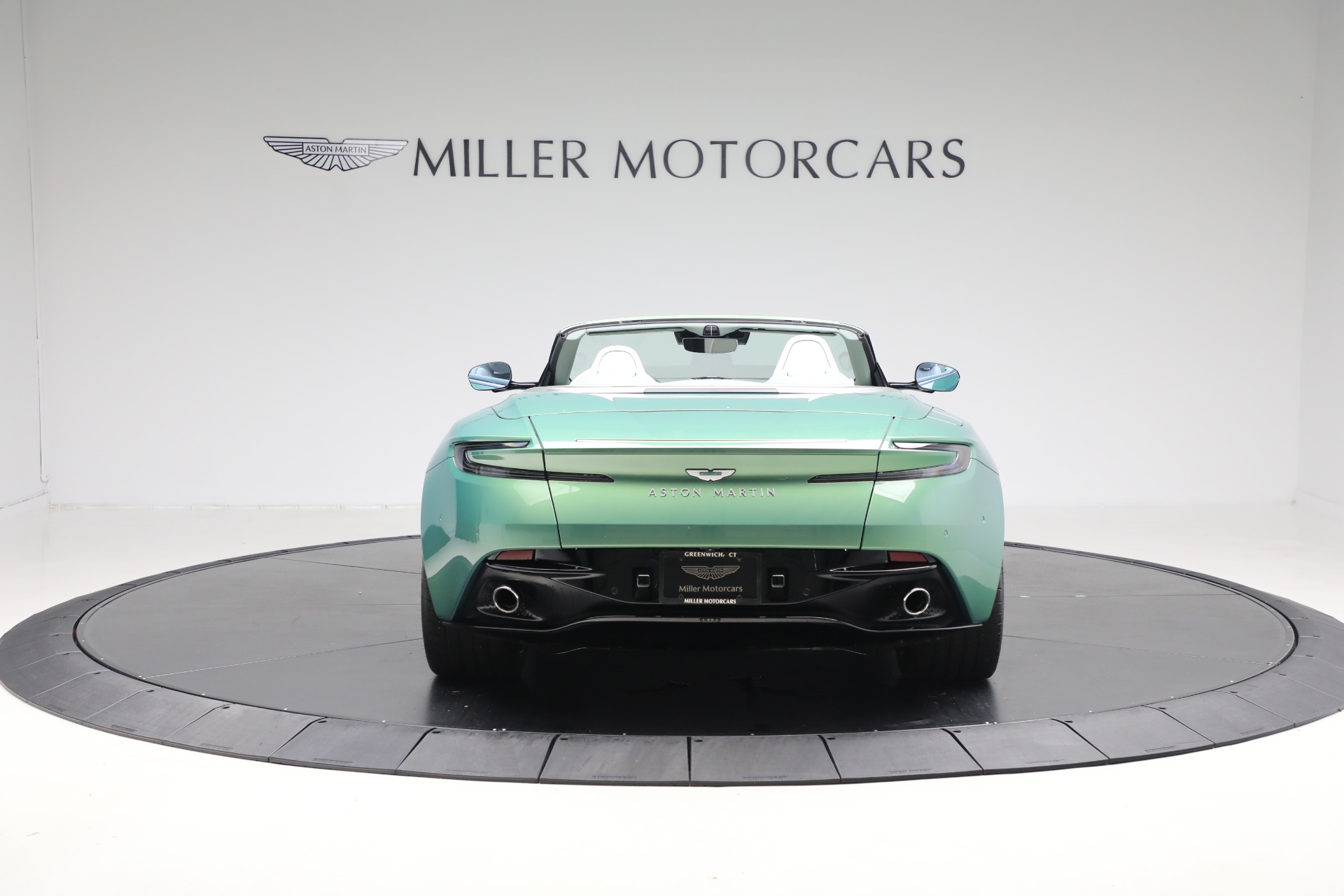 Used-2025-Aston-Martin-DB12-Volante