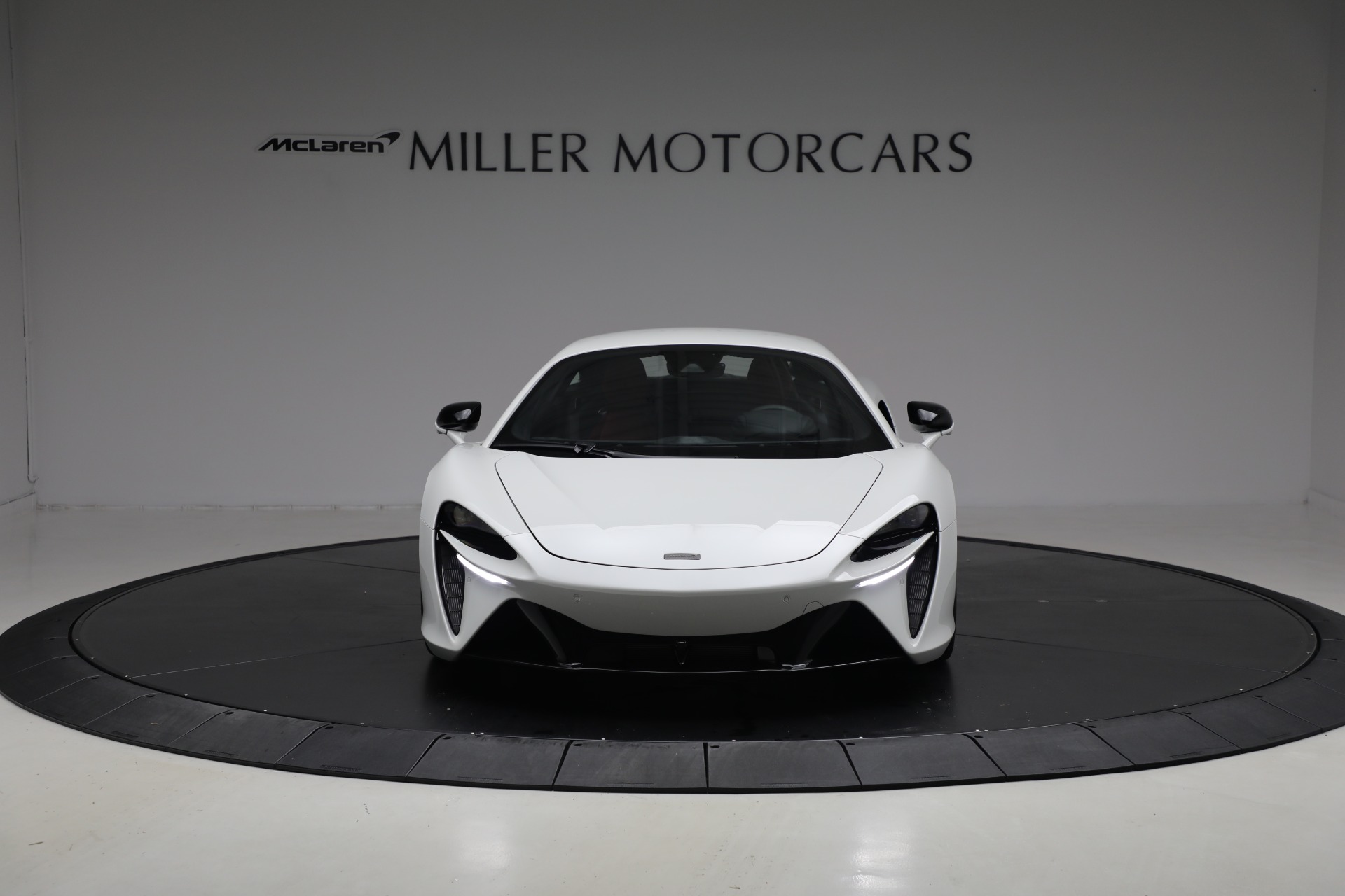 New-2026-McLaren-Artura-TechLux