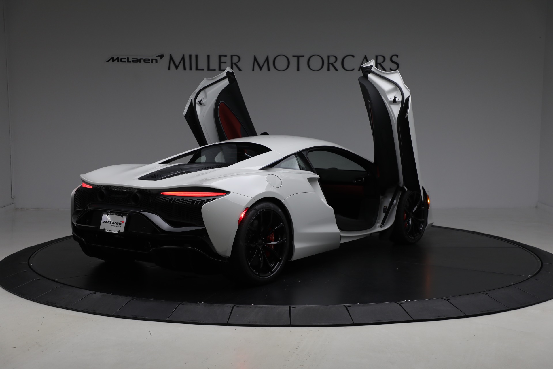 New-2026-McLaren-Artura-TechLux