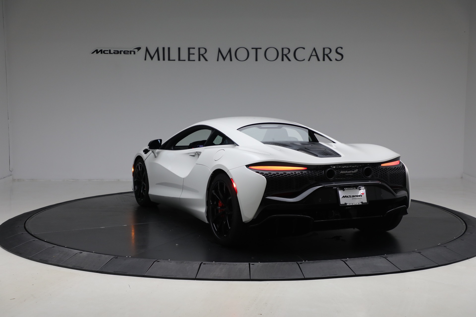 New-2026-McLaren-Artura-TechLux