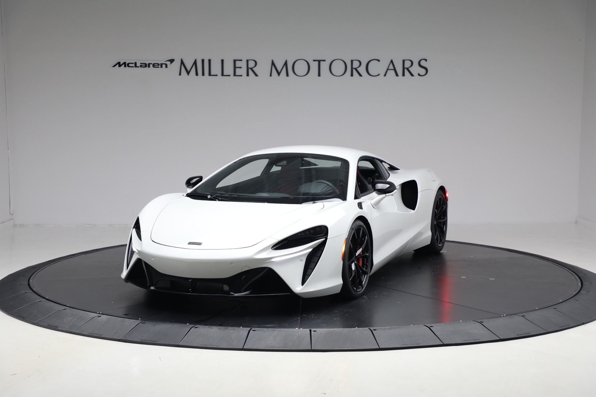 New-2026-McLaren-Artura-TechLux