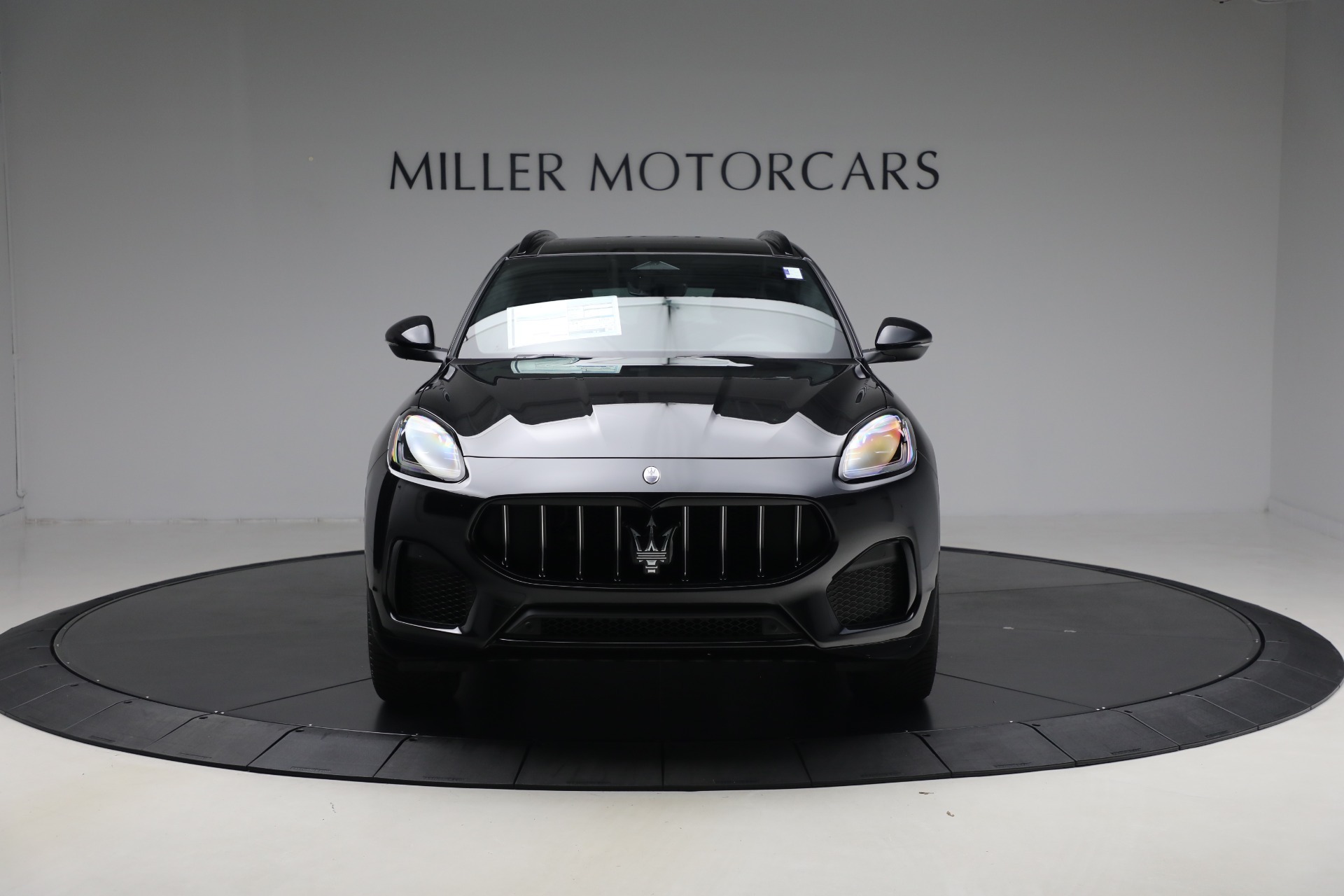 New-2025-Maserati-Grecale