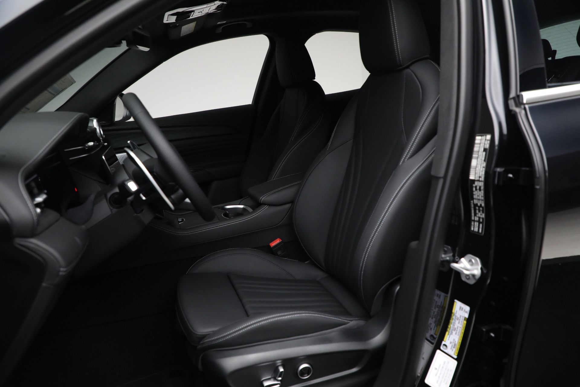 New-2025-Maserati-Grecale