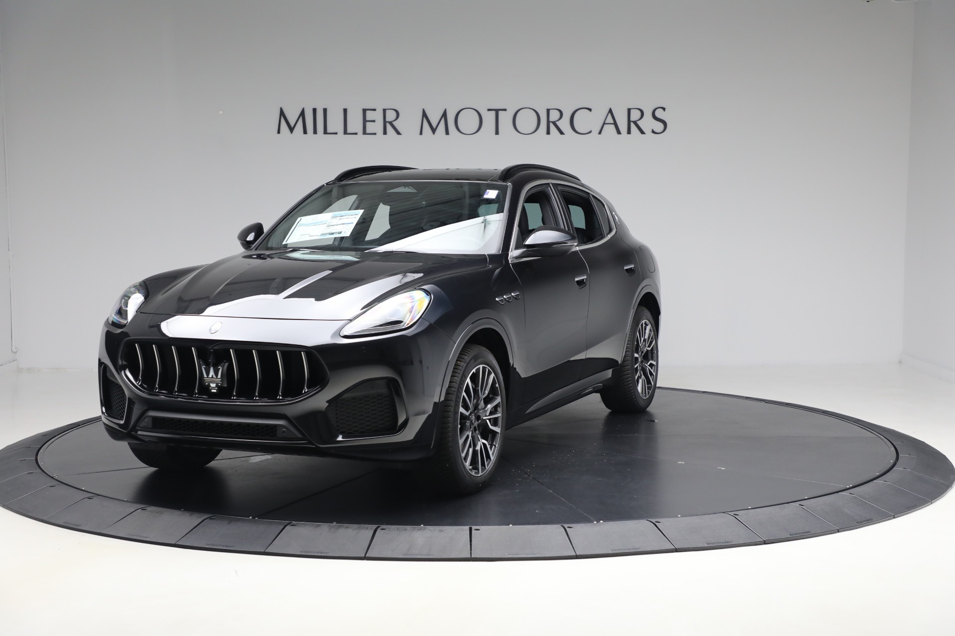 New-2025-Maserati-Grecale