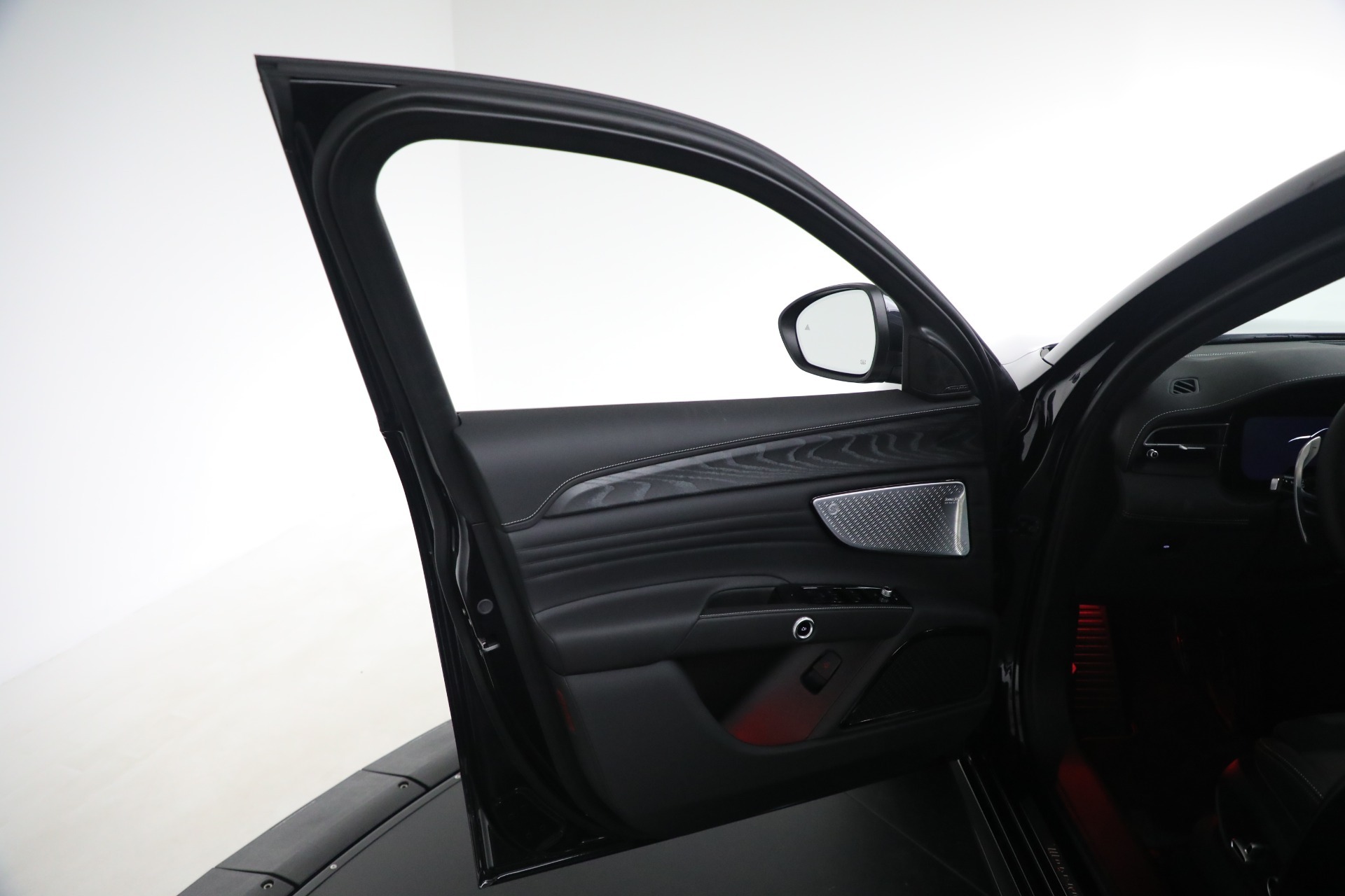 New-2025-Maserati-Grecale