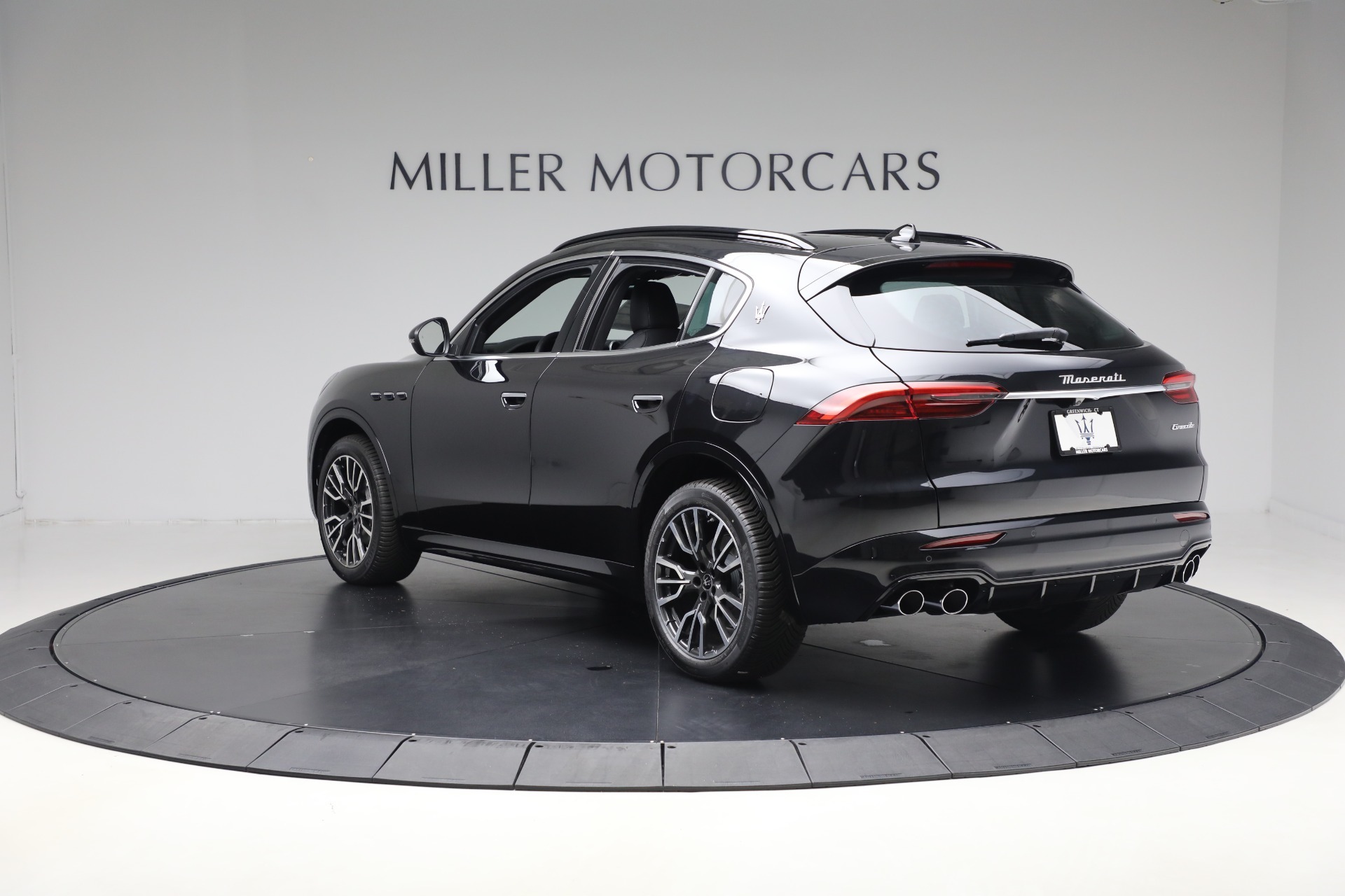 New-2025-Maserati-Grecale