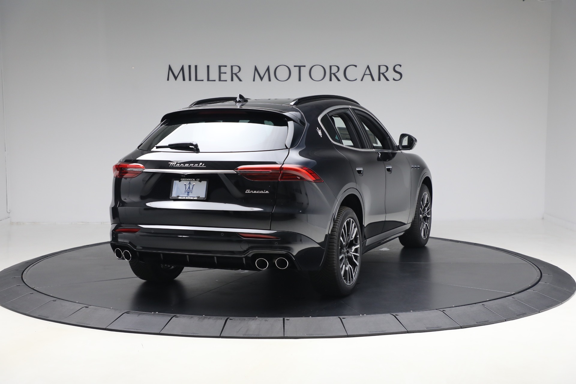 New-2025-Maserati-Grecale