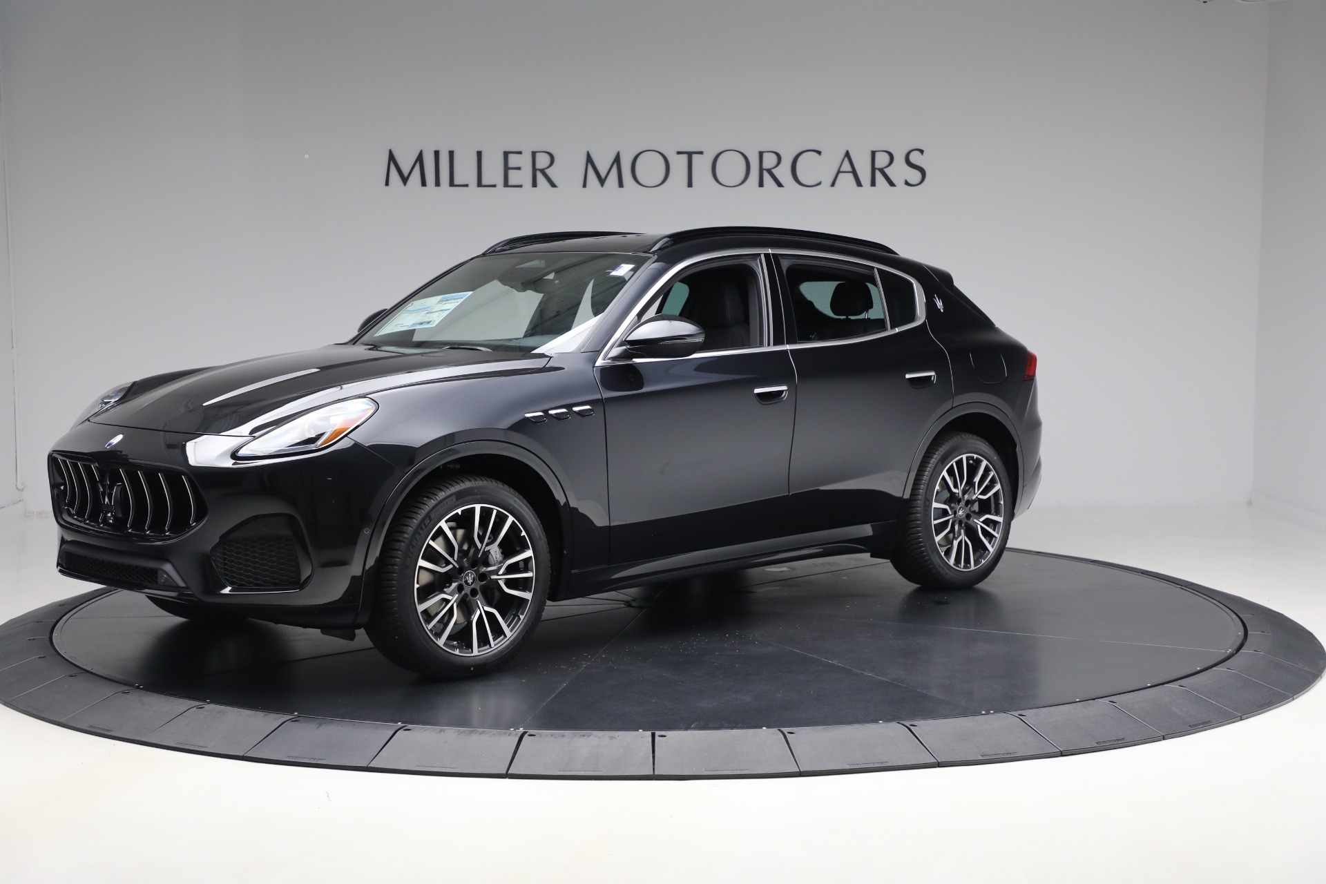 New-2025-Maserati-Grecale