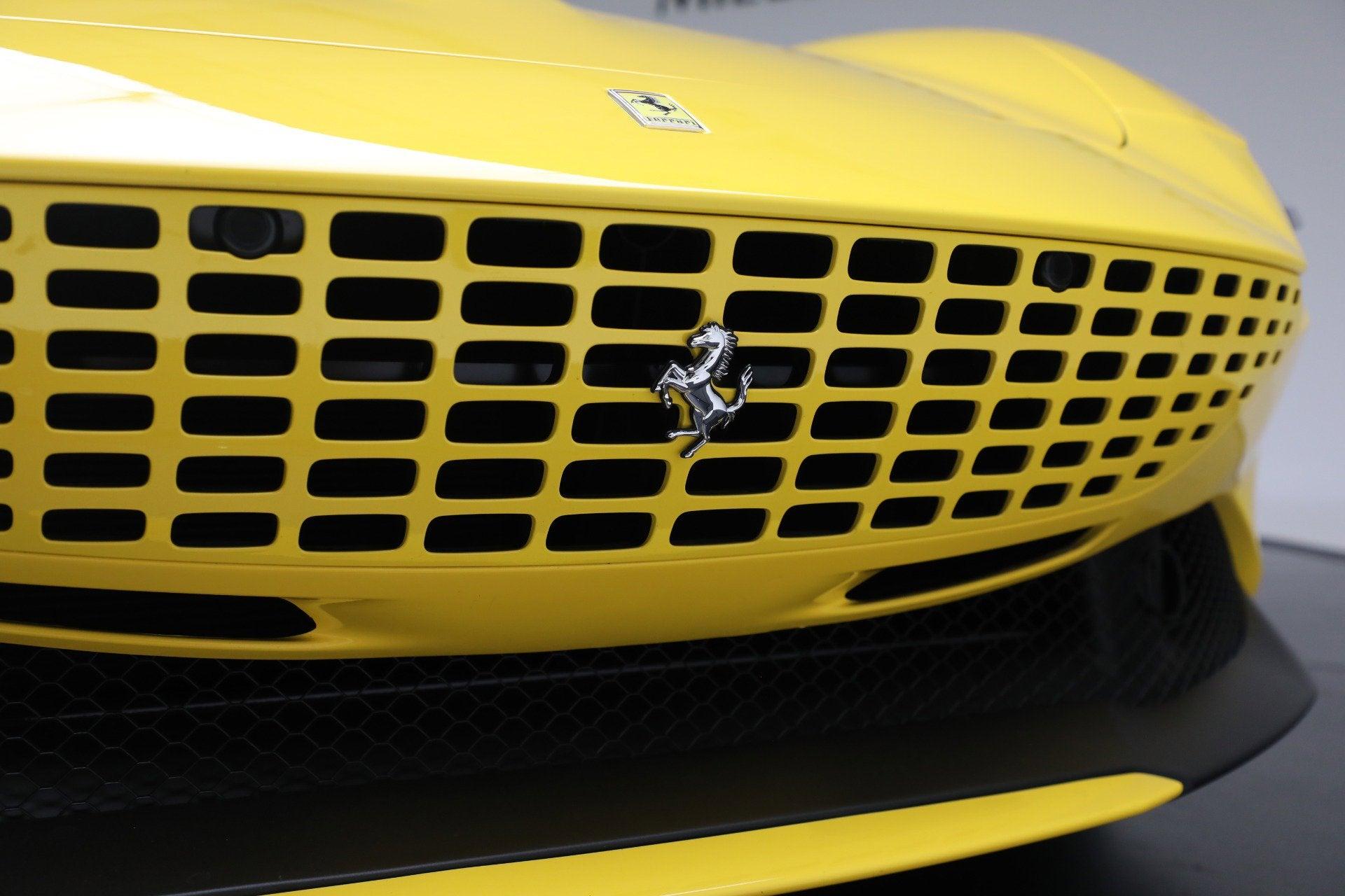 Used-2025-Ferrari-Roma-Spider