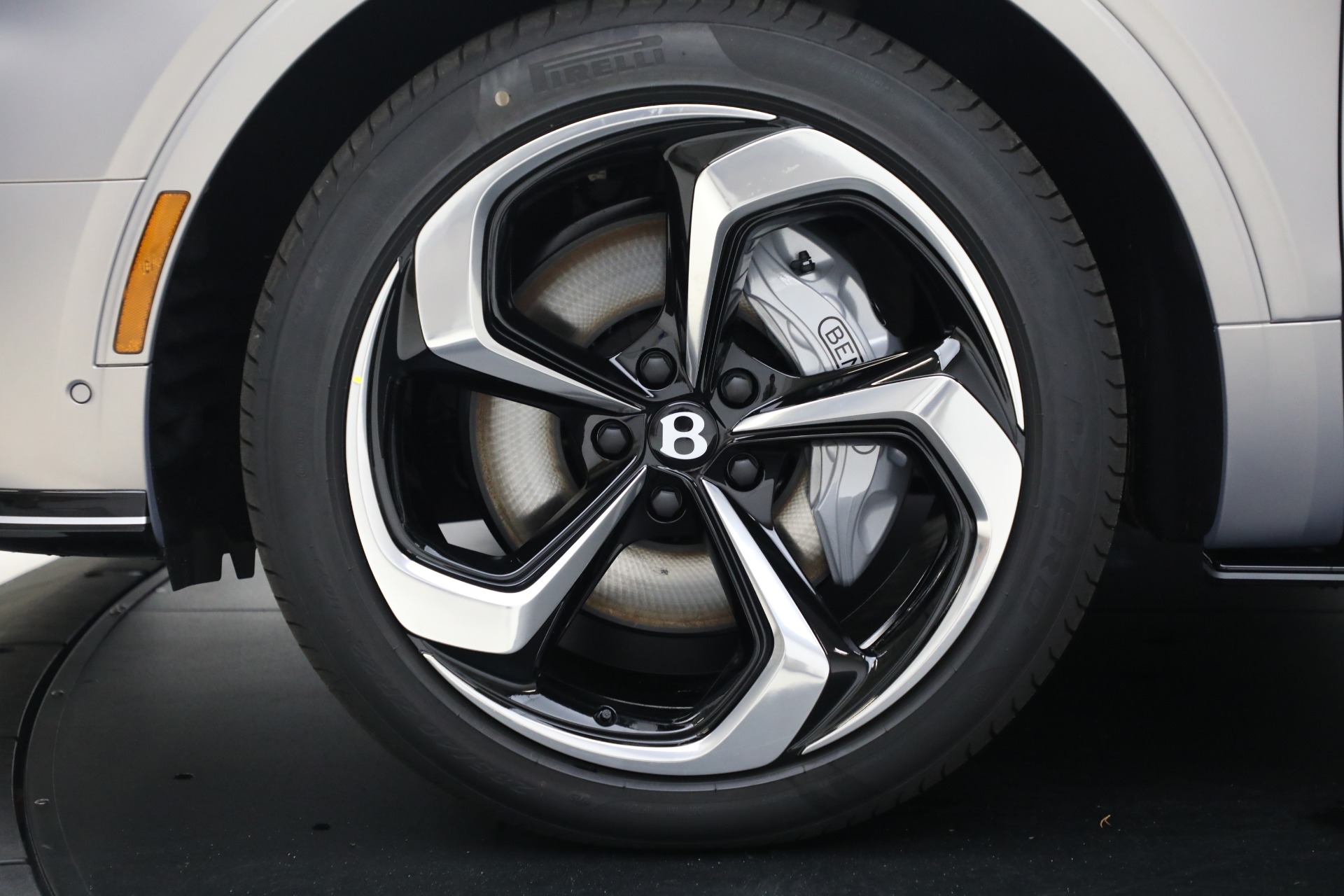 New-2025-Bentley-Bentayga-S-Black-Edition