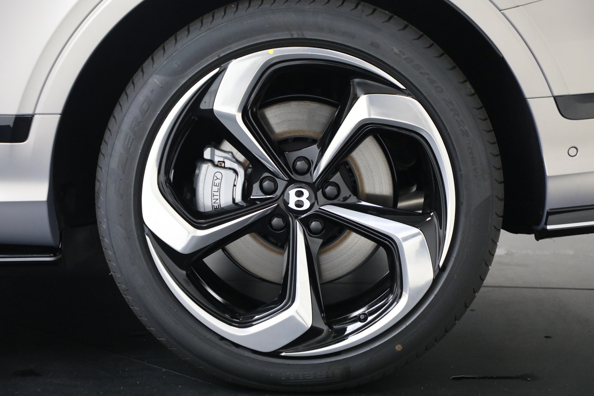 New-2025-Bentley-Bentayga-S-Black-Edition