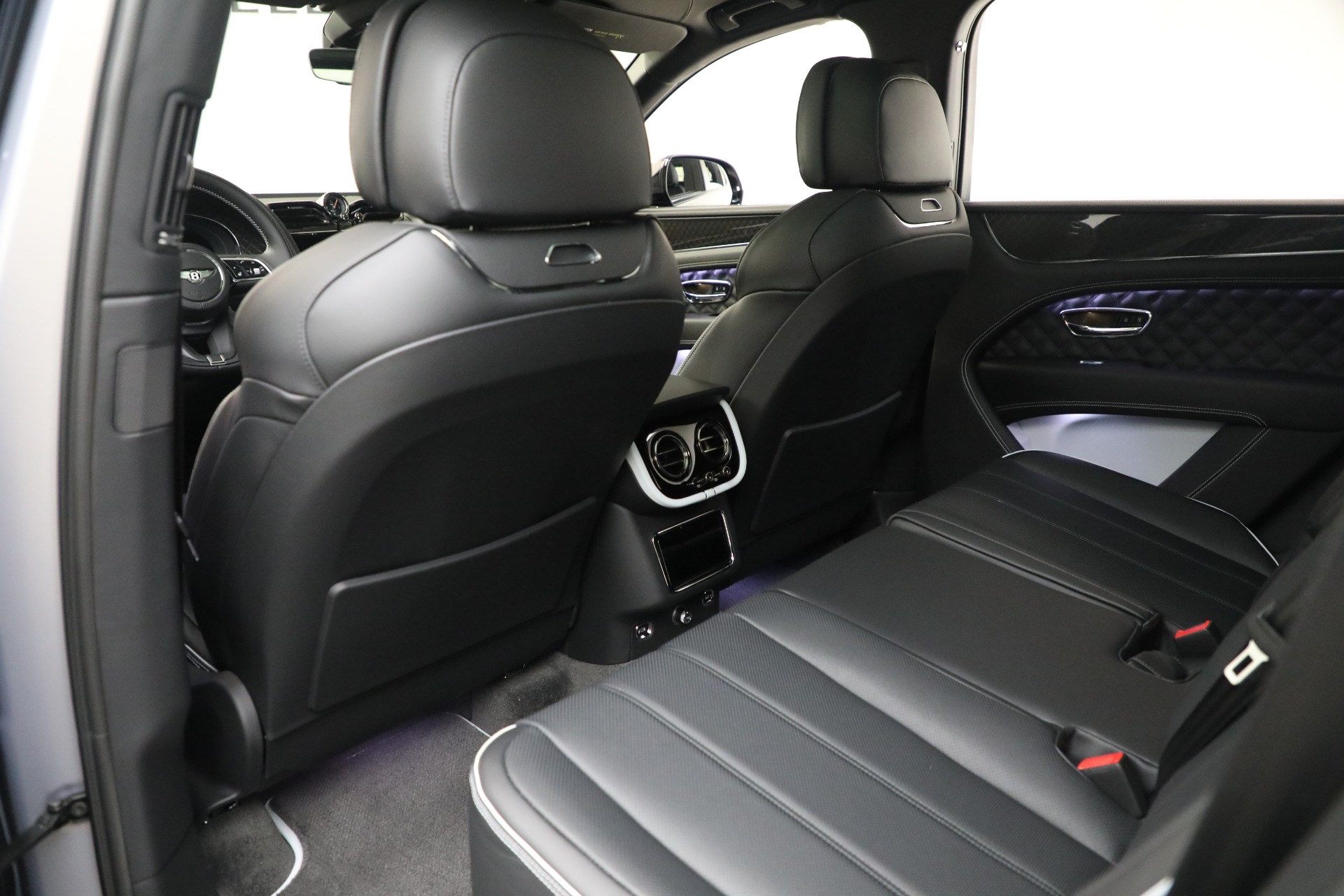 New-2025-Bentley-Bentayga-S-Black-Edition