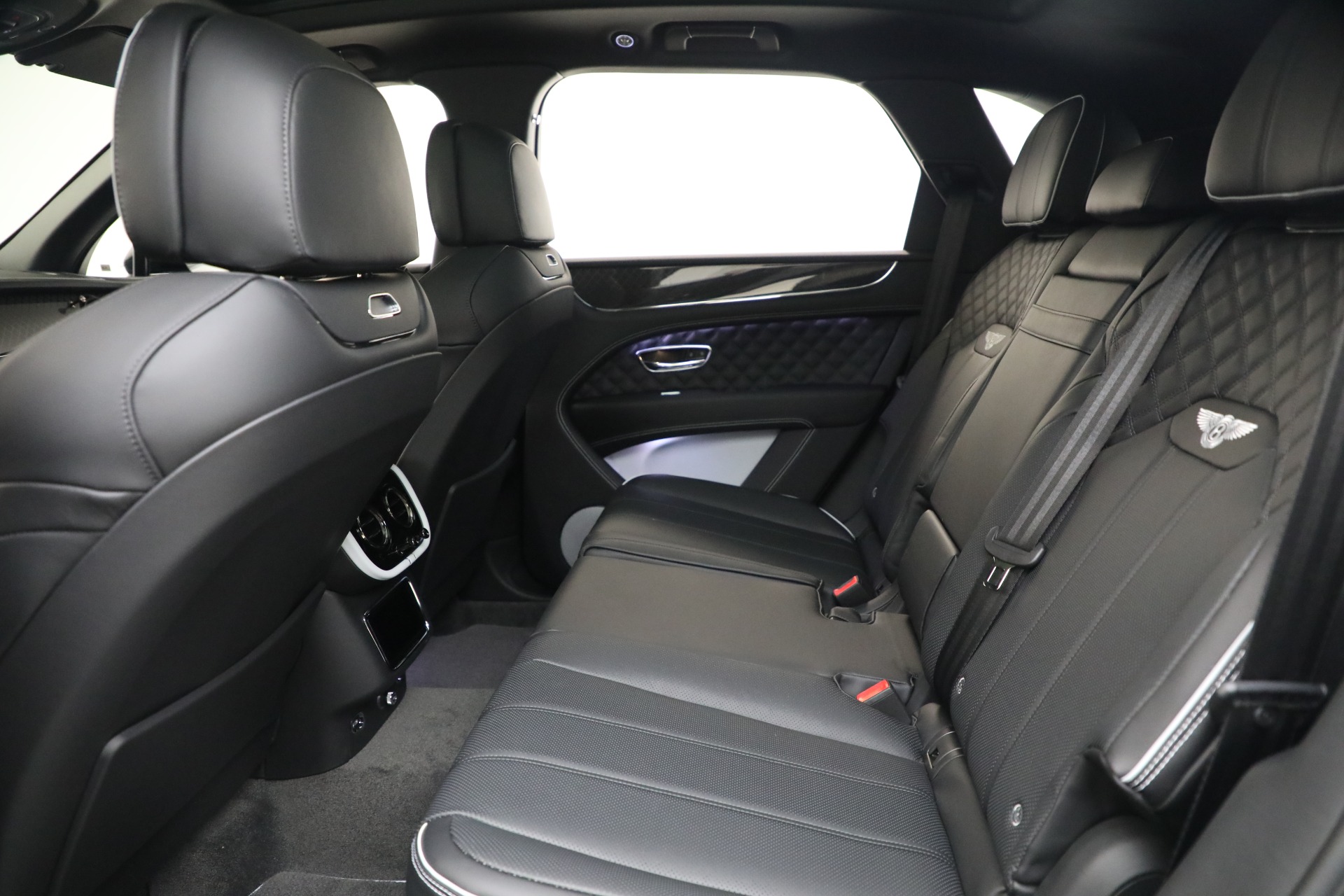 New-2025-Bentley-Bentayga-S-Black-Edition