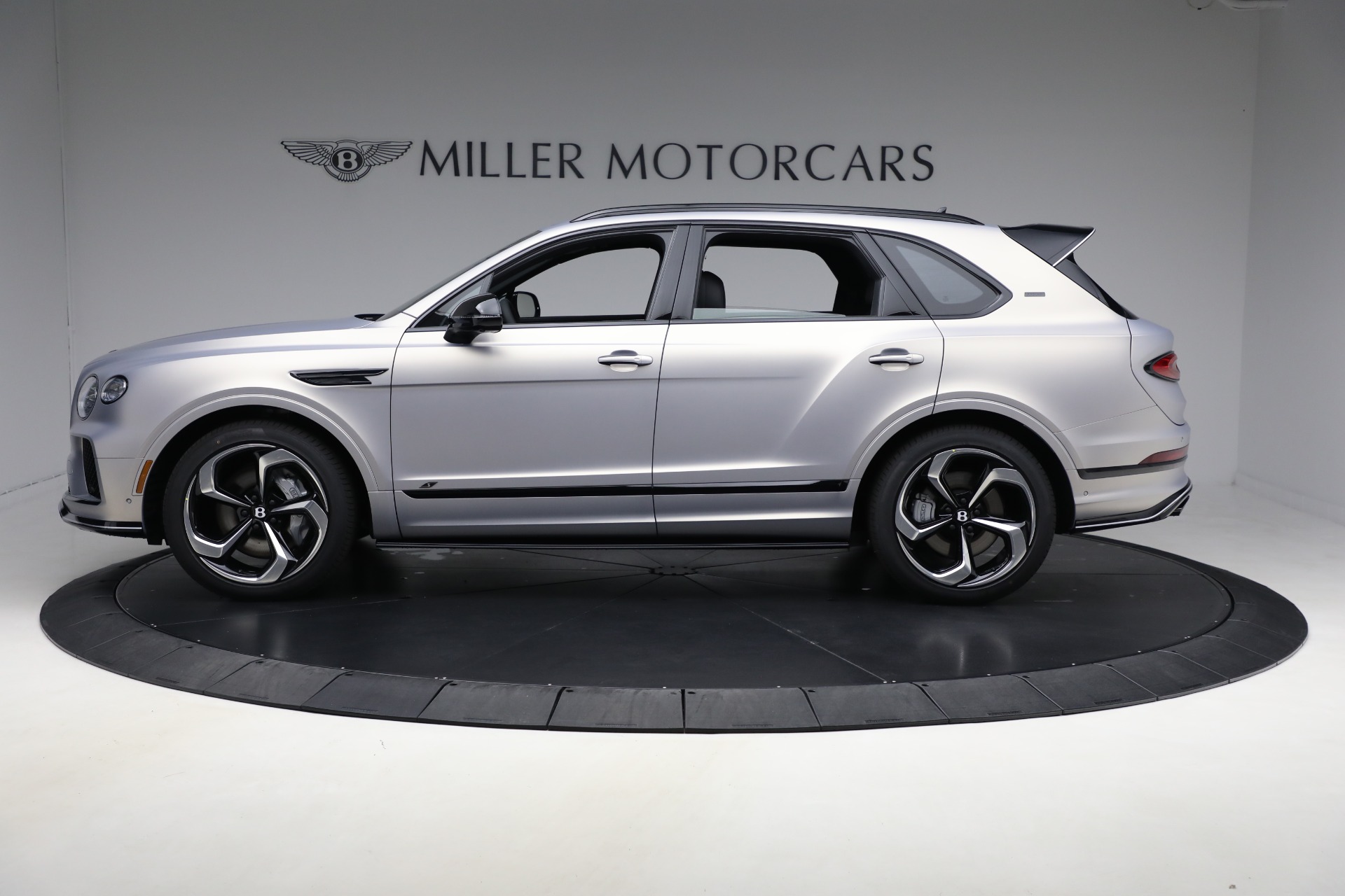 New-2025-Bentley-Bentayga-S-Black-Edition