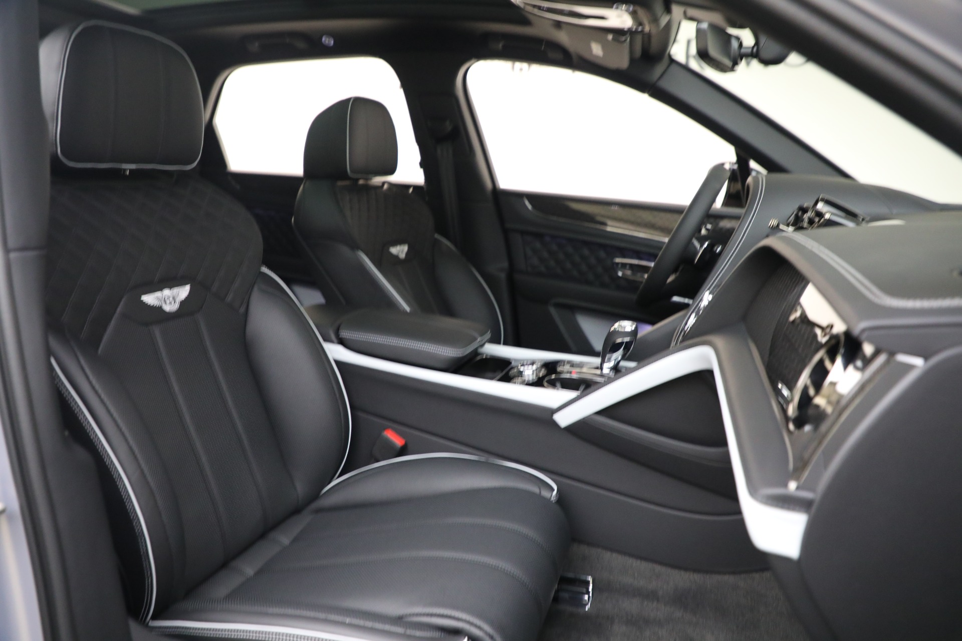 New-2025-Bentley-Bentayga-S-Black-Edition